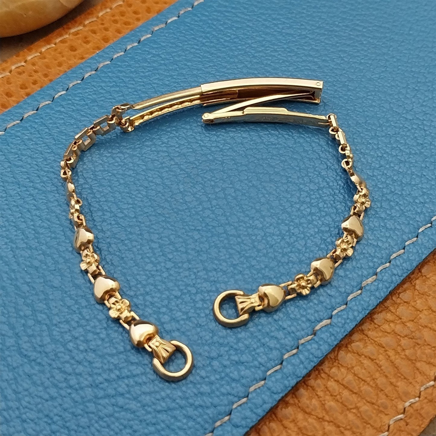 Vintage 1950s Gemex 12k Yellow Gold-Filled Ladies Heart Cocktail nos Watch Band