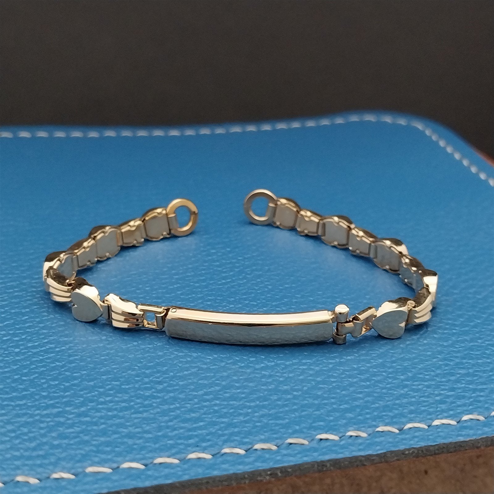 Vintage 1950s Gemex 12k Yellow Gold-Filled Ladies Heart Cocktail nos Watch Band