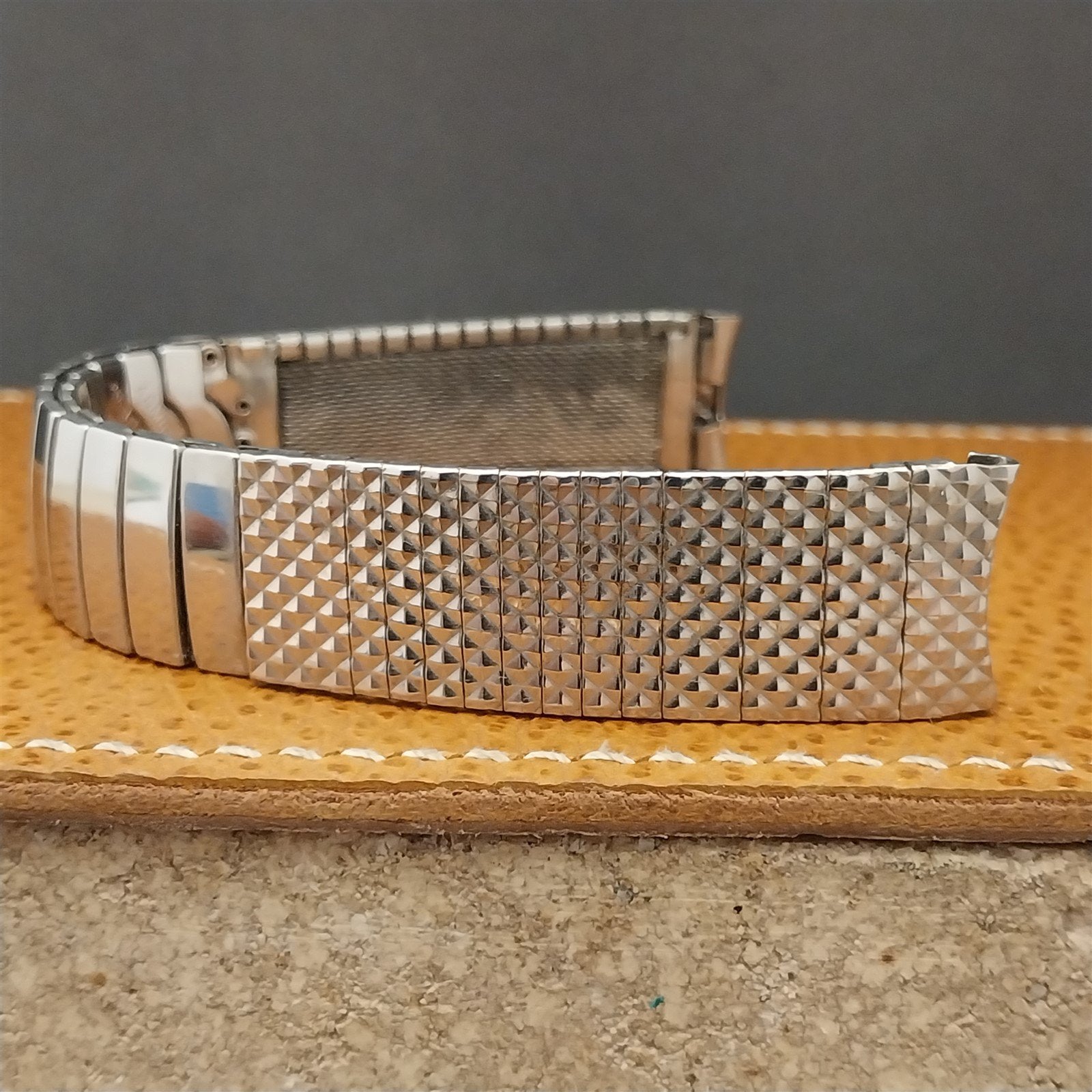 Vintage 17.2mm Admiral Stainless Steel 1960s Classic Unused Watch Band