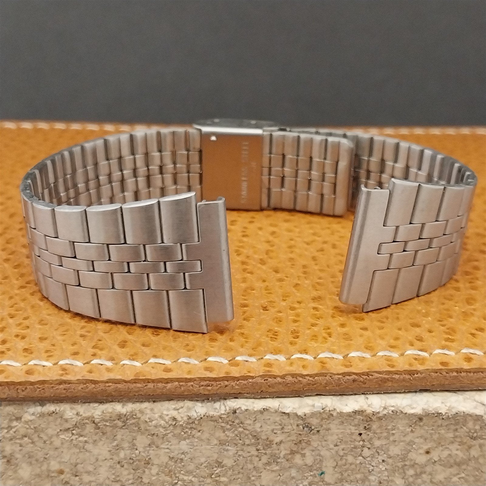 Vintage Casio Japan B-726L 18mm Stainless Steel Classic NOS Unused Watch Band