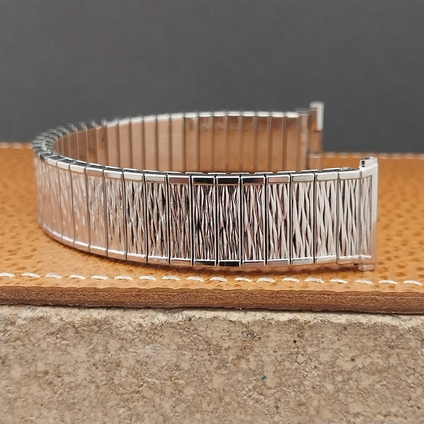 Vintage 1970 Long Stainless Speidel Valencia Unused 19mm 18mm 17mm Watch Band