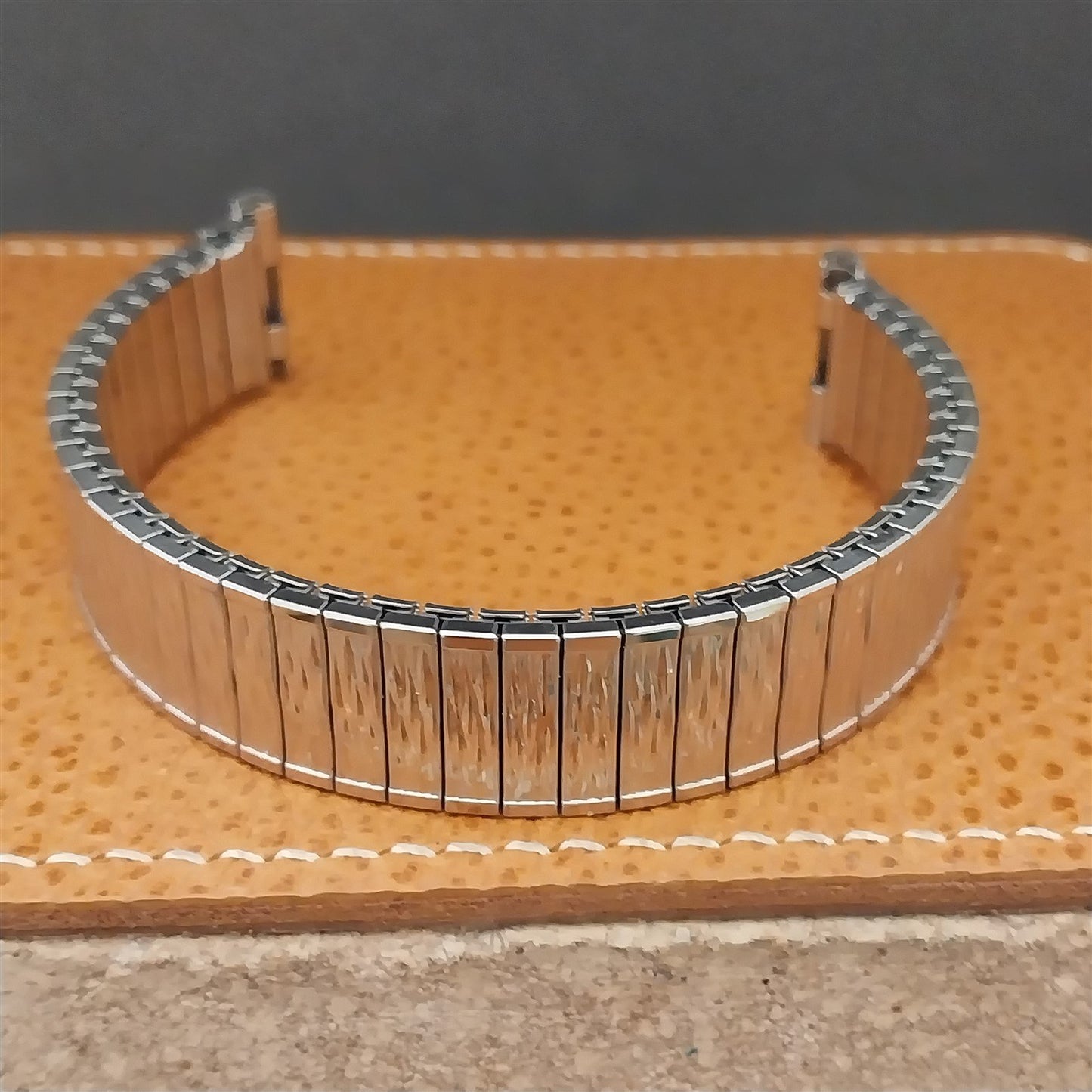 Vintage 1970 Long Stainless Speidel Valencia Unused 19mm 18mm 17mm Watch Band