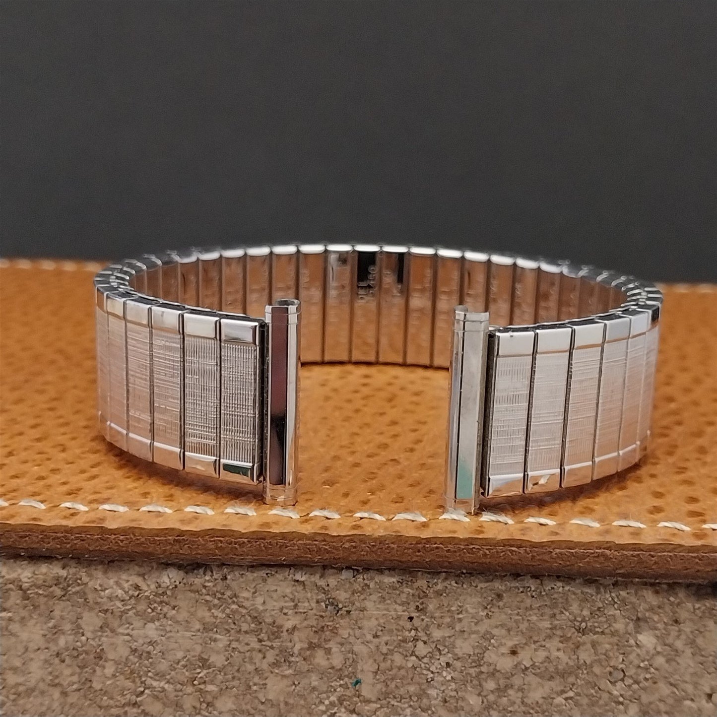 1961 19mm 18mm 17mm White Gold-Fill Long Speidel Florentine Vintage Watch Band