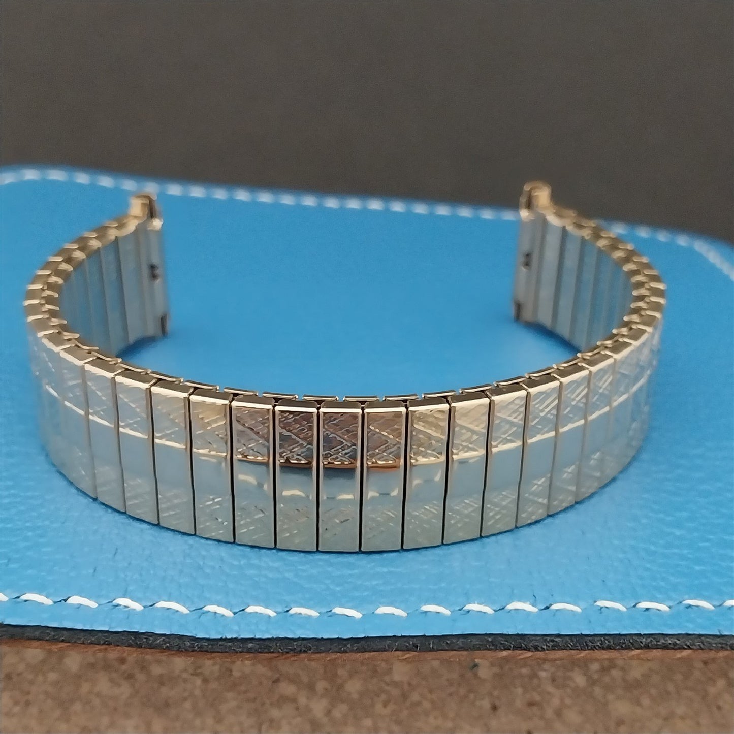 Gold-Tone 1970s 16mm 18mm 19mm Vintage Speidel Twistoflex Expansion Watch Band