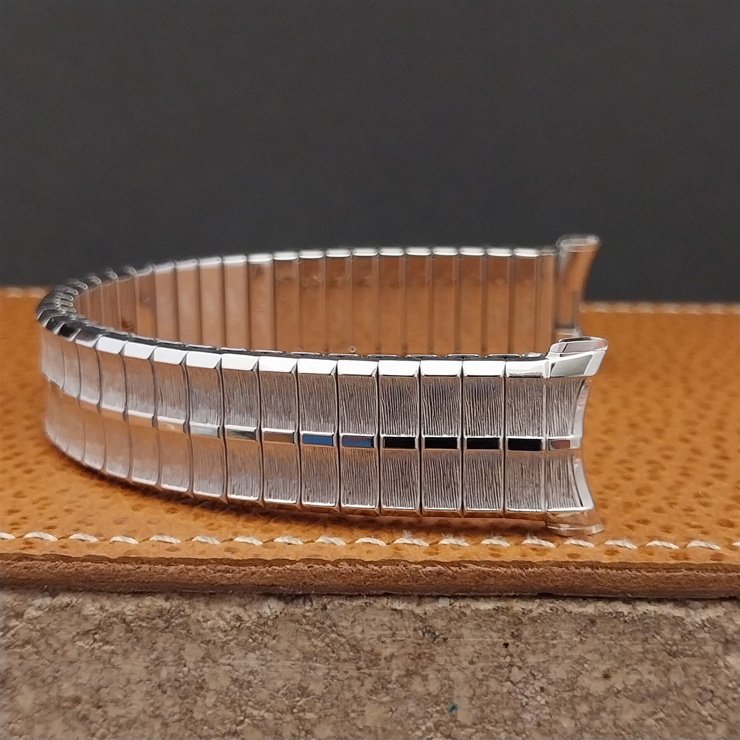 19mm 18mm 1970s 10k White Gold-Filled Speidel High Ridge nos Vintage Watch Band