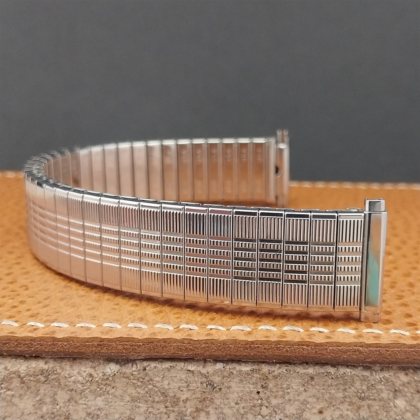 18mm 19mm Speidel Kingsway Stainless Steel nos unused 1970s Vintage Watch Band