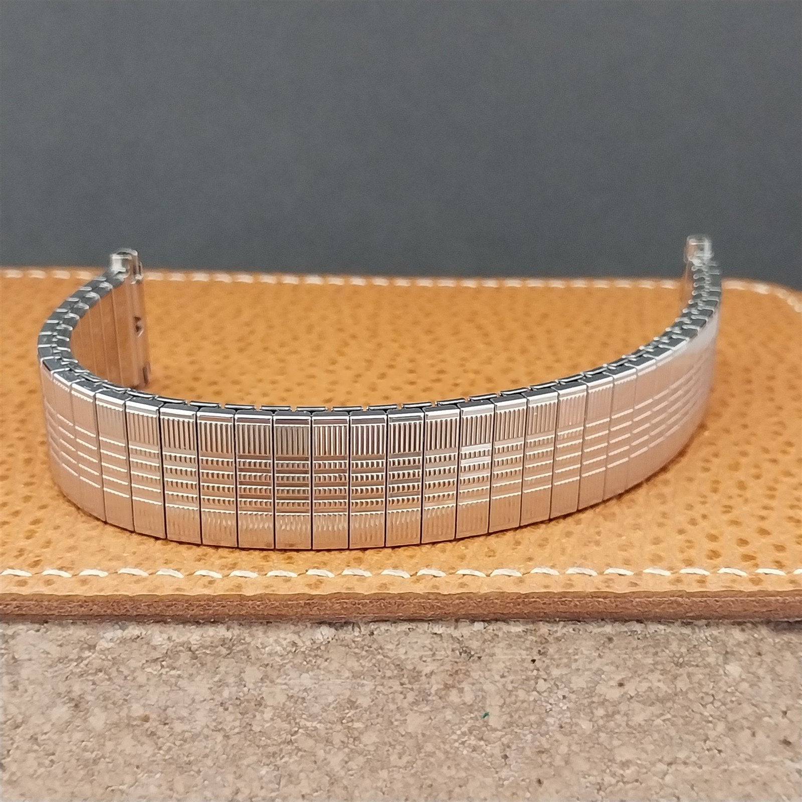 18mm 19mm Speidel Kingsway Stainless Steel nos unused 1970s Vintage Watch Band