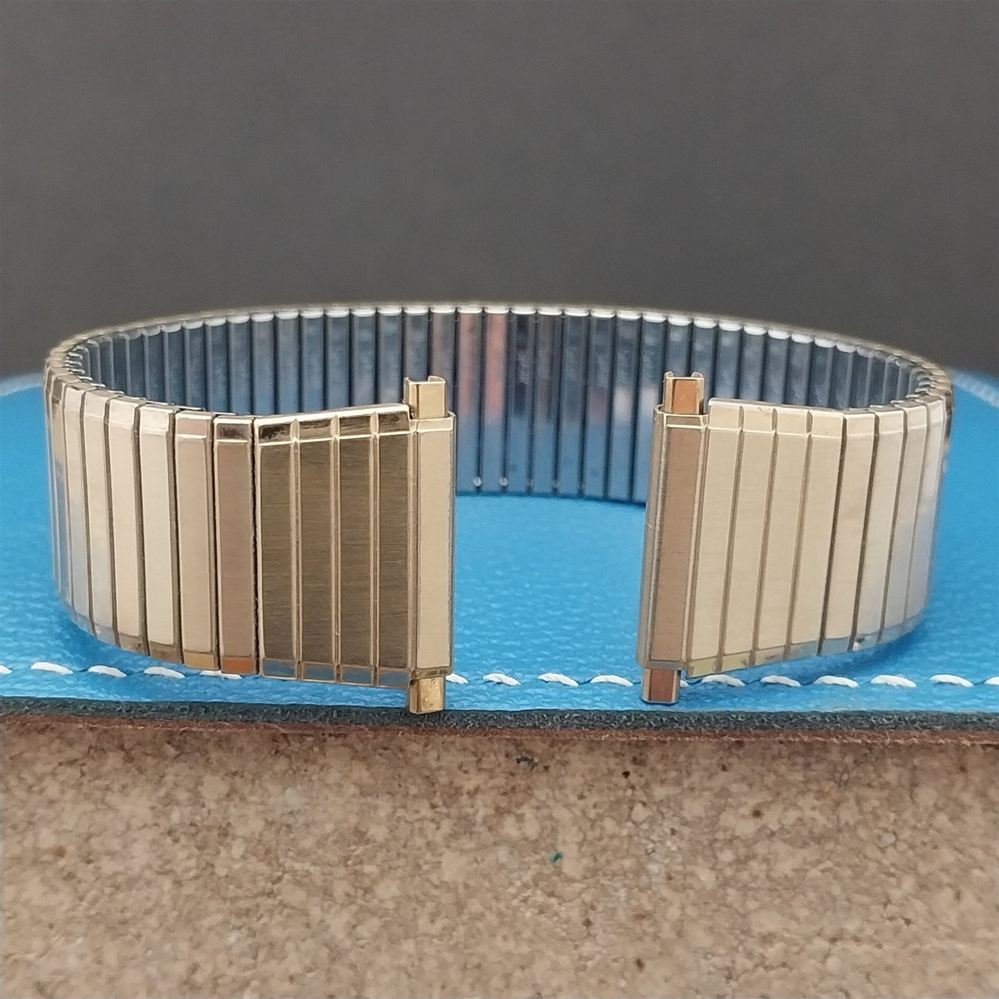 1970s Speidel Gold-Tone nos Flared Thinline Vintage Watch Band Speidel 18mm-22mm