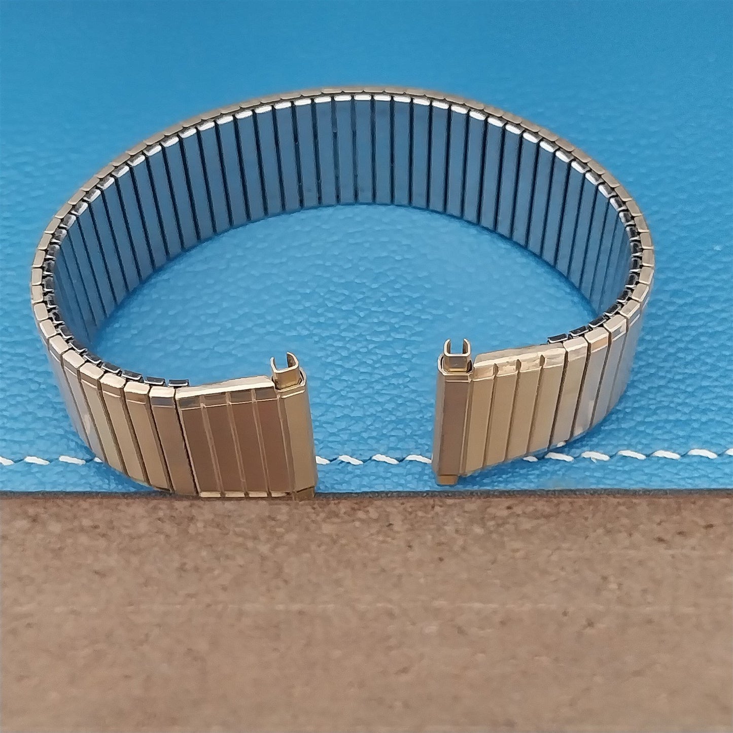 1970s Speidel Gold-Tone nos Flared Thinline Vintage Watch Band Speidel 18mm-22mm