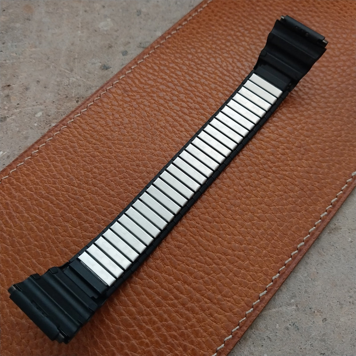 Vintage Speidel Black Sport Metal Expansion NOS Unused Watch Band