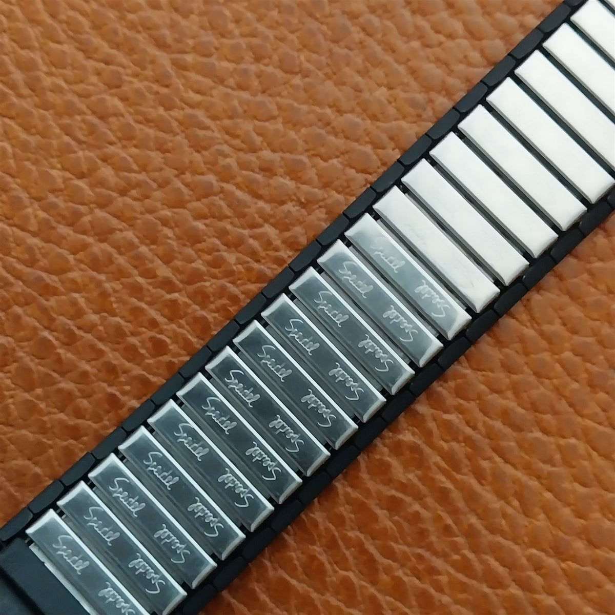 Vintage Speidel Black Sport Metal Expansion NOS Unused Watch Band