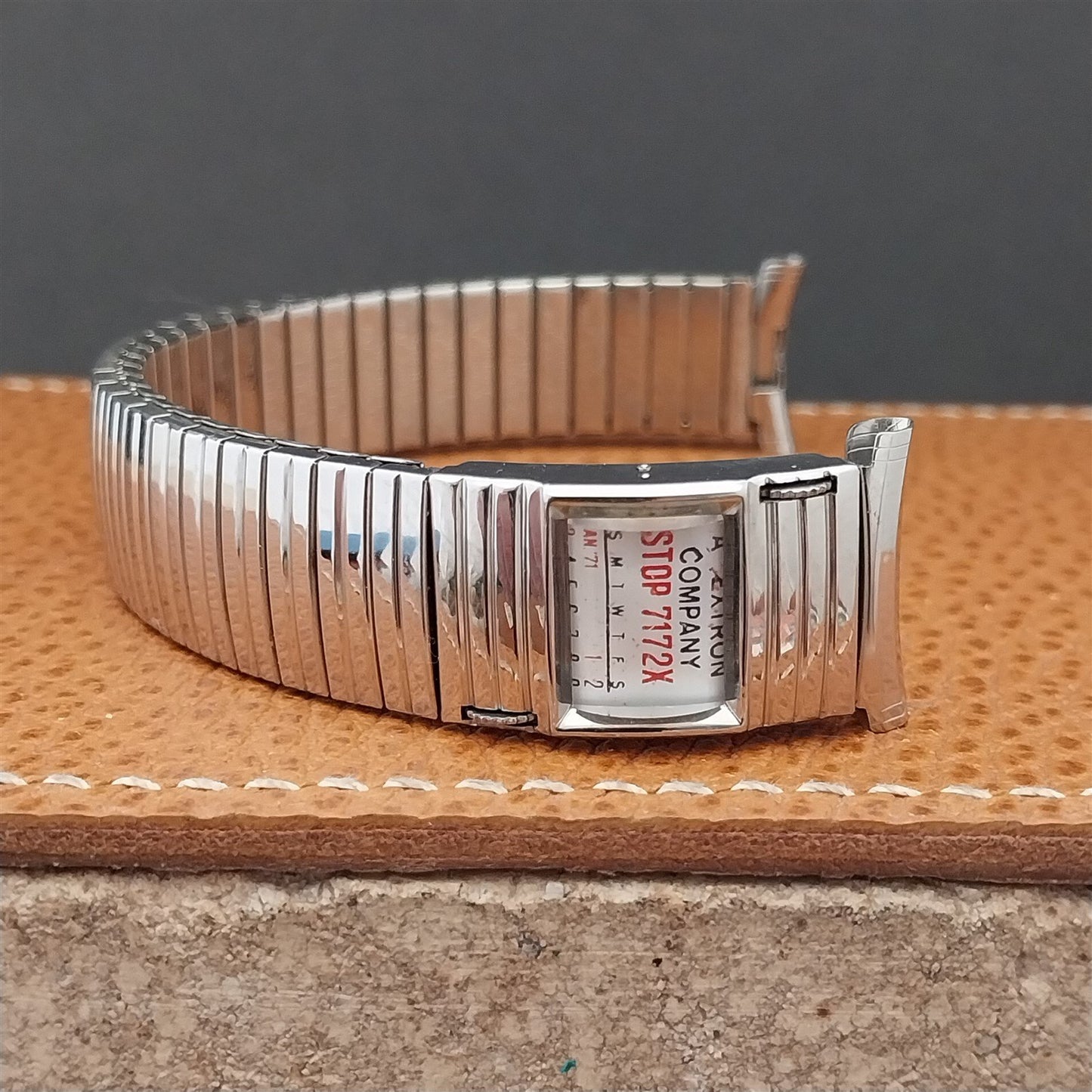 Vintage Speidel Linesman 1971/1972 Calendar Stainless Steel Unused Watch Band