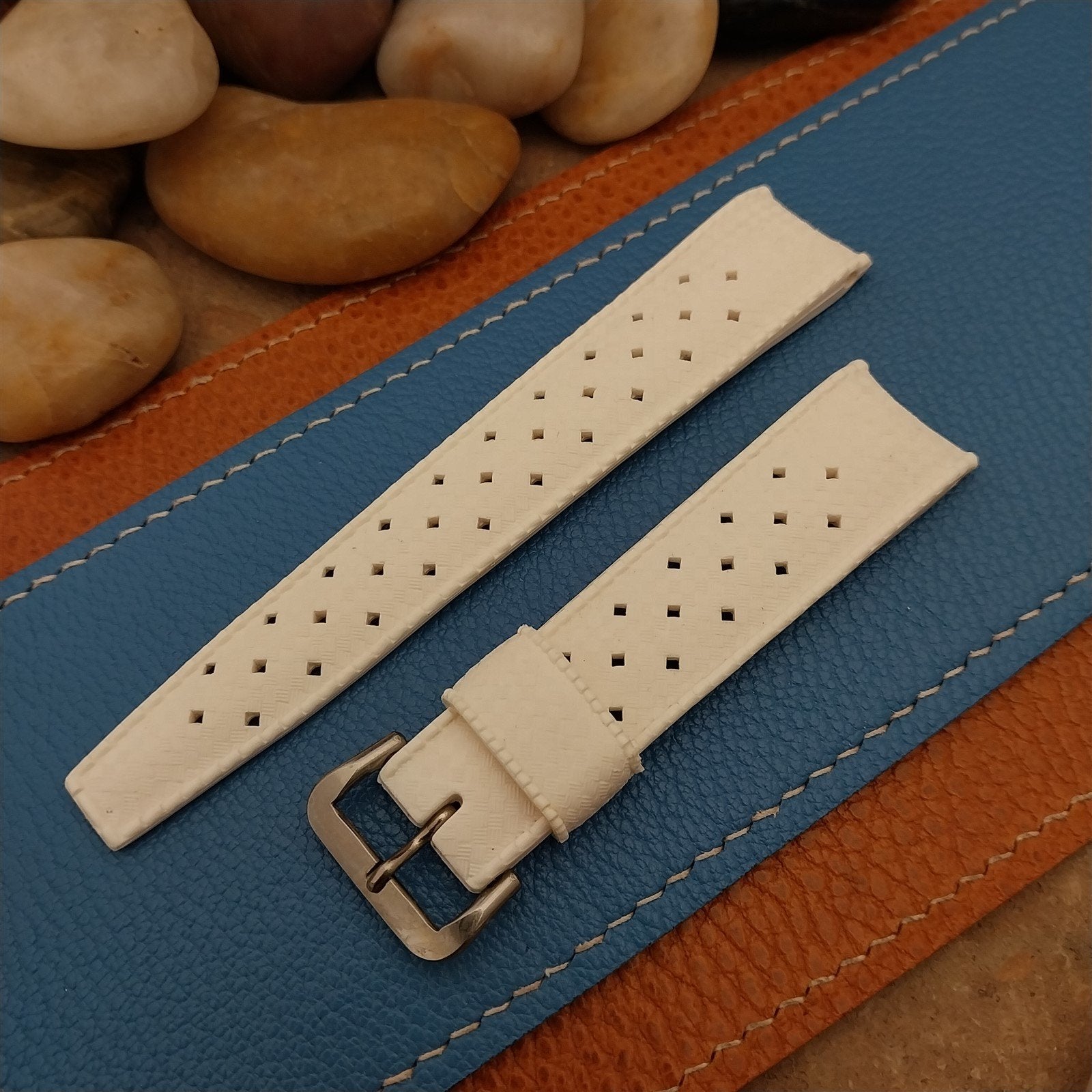 Vintage 18mm Original Swiss Tropic White Diver Curved End NOS Unused Watch Band
