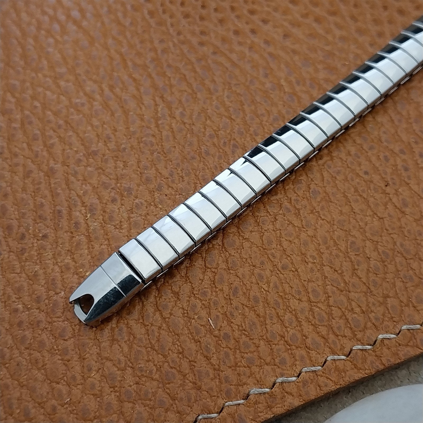 Ladies Bulova Stainless Steel Expansion nos Ring-End Vintage Watch Band