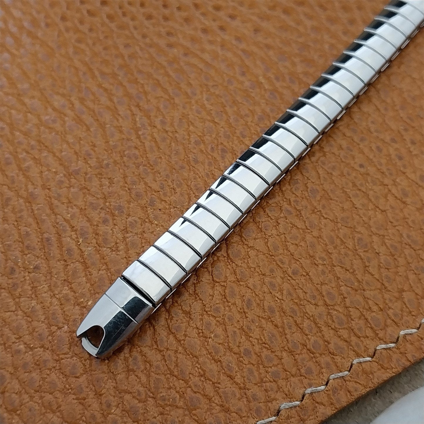 Ladies Bulova Stainless Steel Expansion nos Ring-End Vintage Watch Band