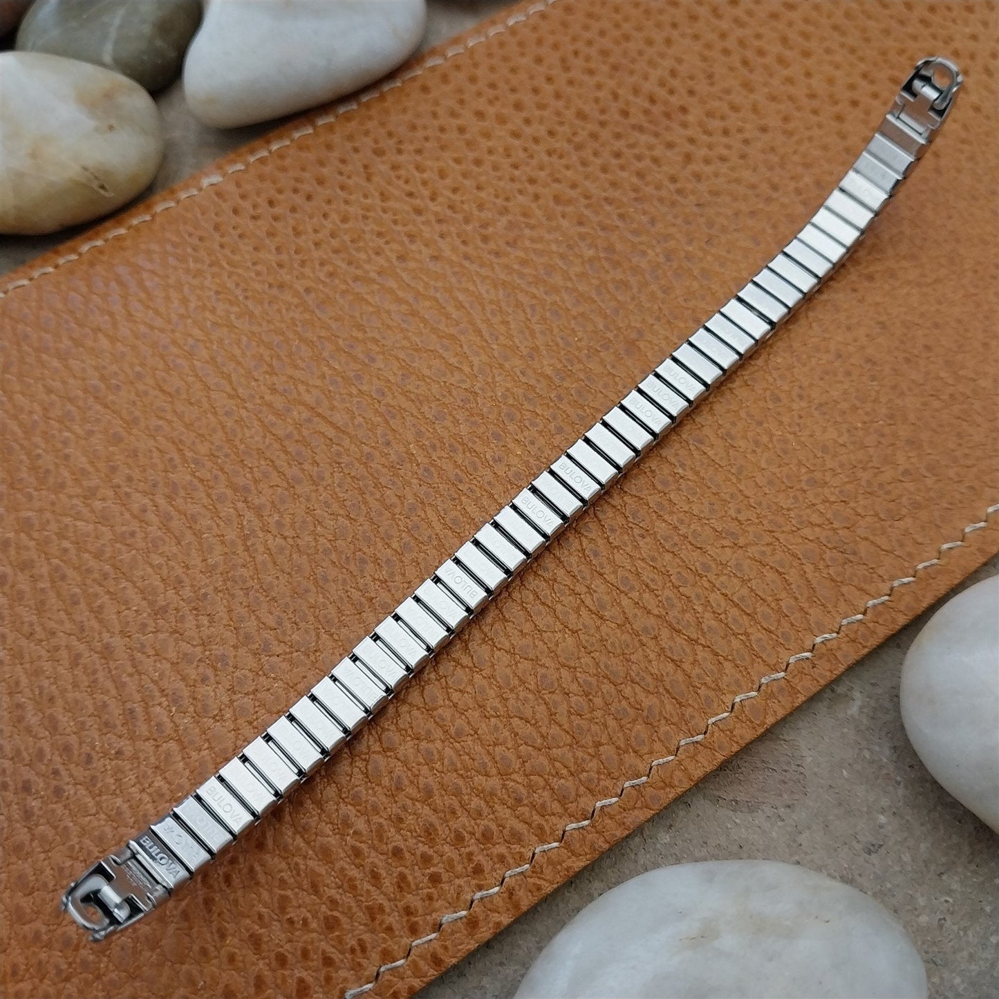 Ladies Bulova Stainless Steel Expansion nos Ring-End Vintage Watch Band