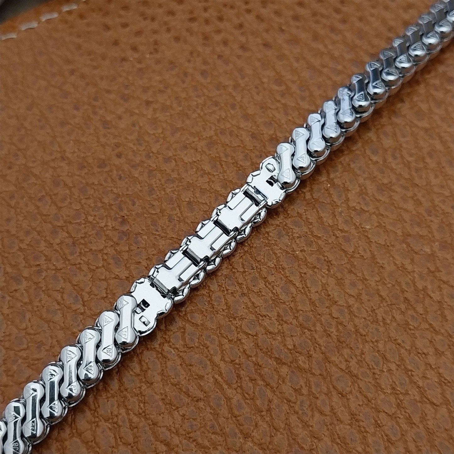 Vintage 1950s Ladies Cocktail Watch JB Champion White Gold Filled Unused Band