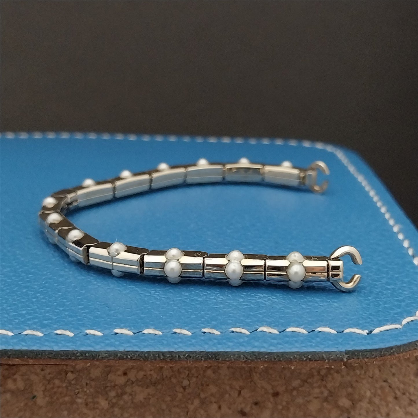 Yellow Gold-Fill & Pearl Ladies Single-Lug Speidel Unused 50s Vintage Watch Band