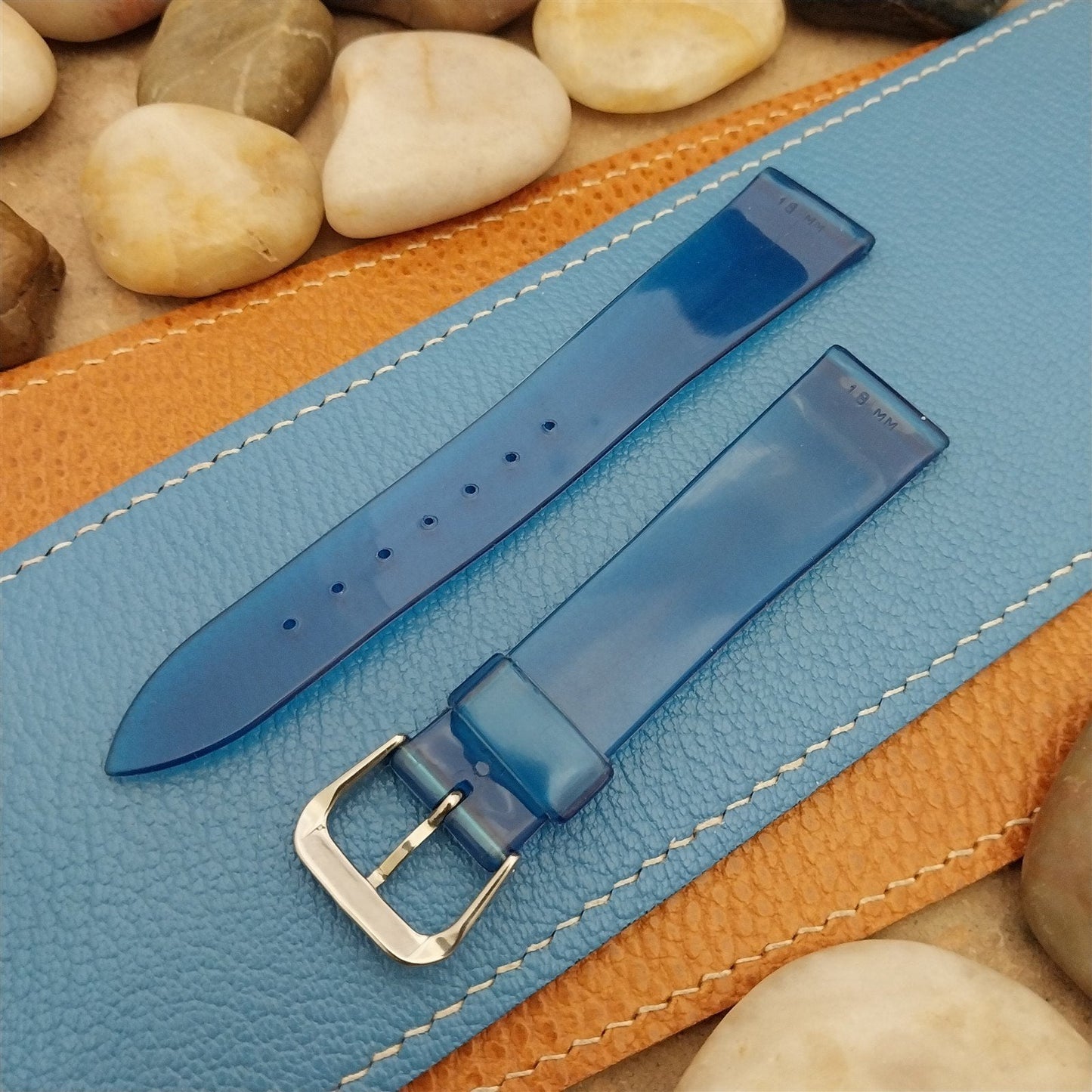 18mm 1960s Vintage SkinDiver See-Thru Blue Classic Tapered nos Unused Watch Band
