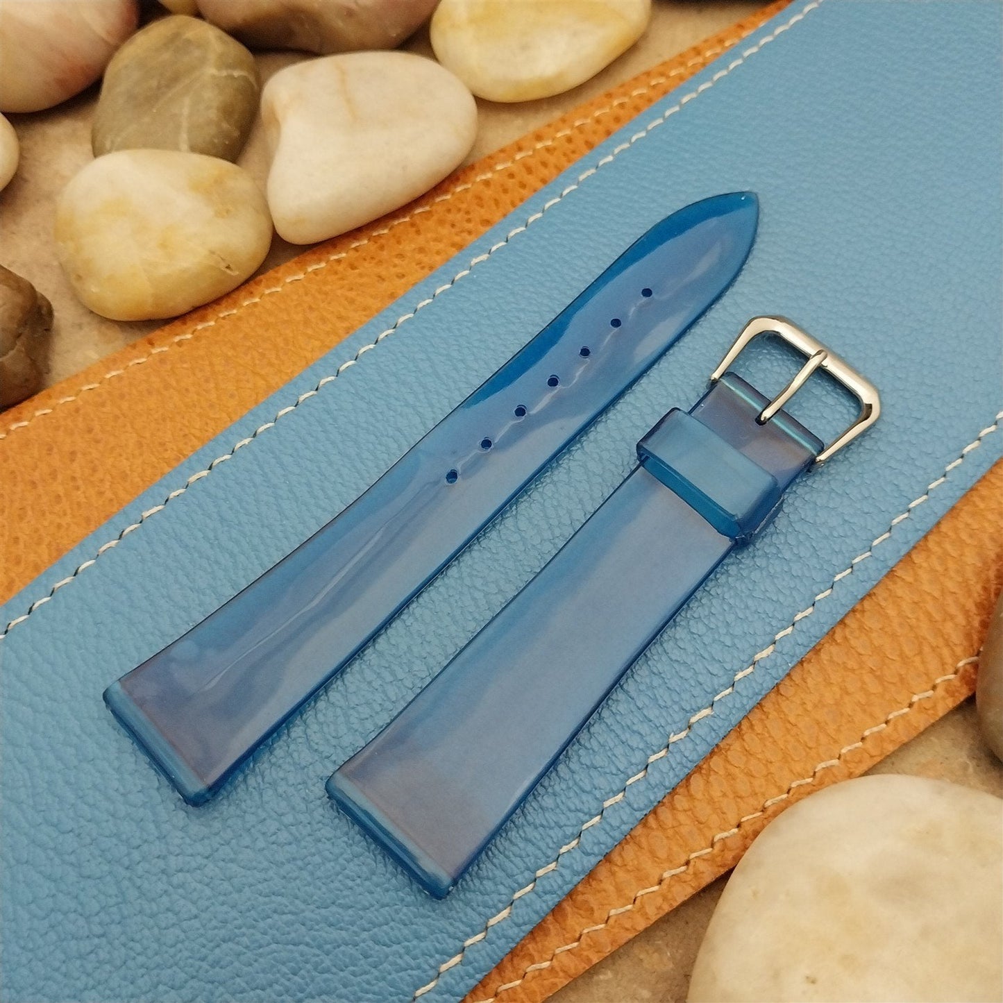 18mm 1960s Vintage SkinDiver See-Thru Blue Classic Tapered nos Unused Watch Band