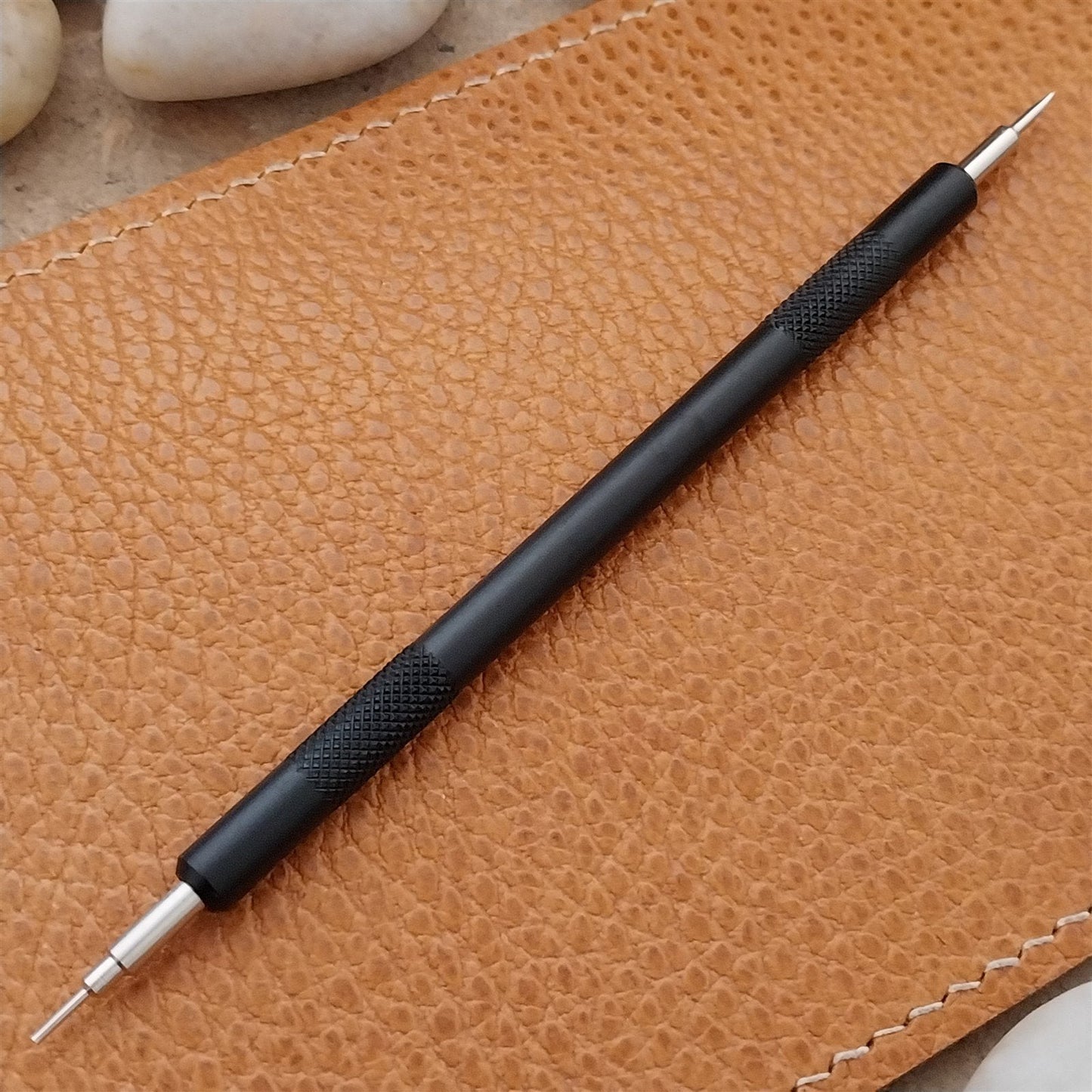 5.25" Black Anodized Aluminum Spring Bar Tool