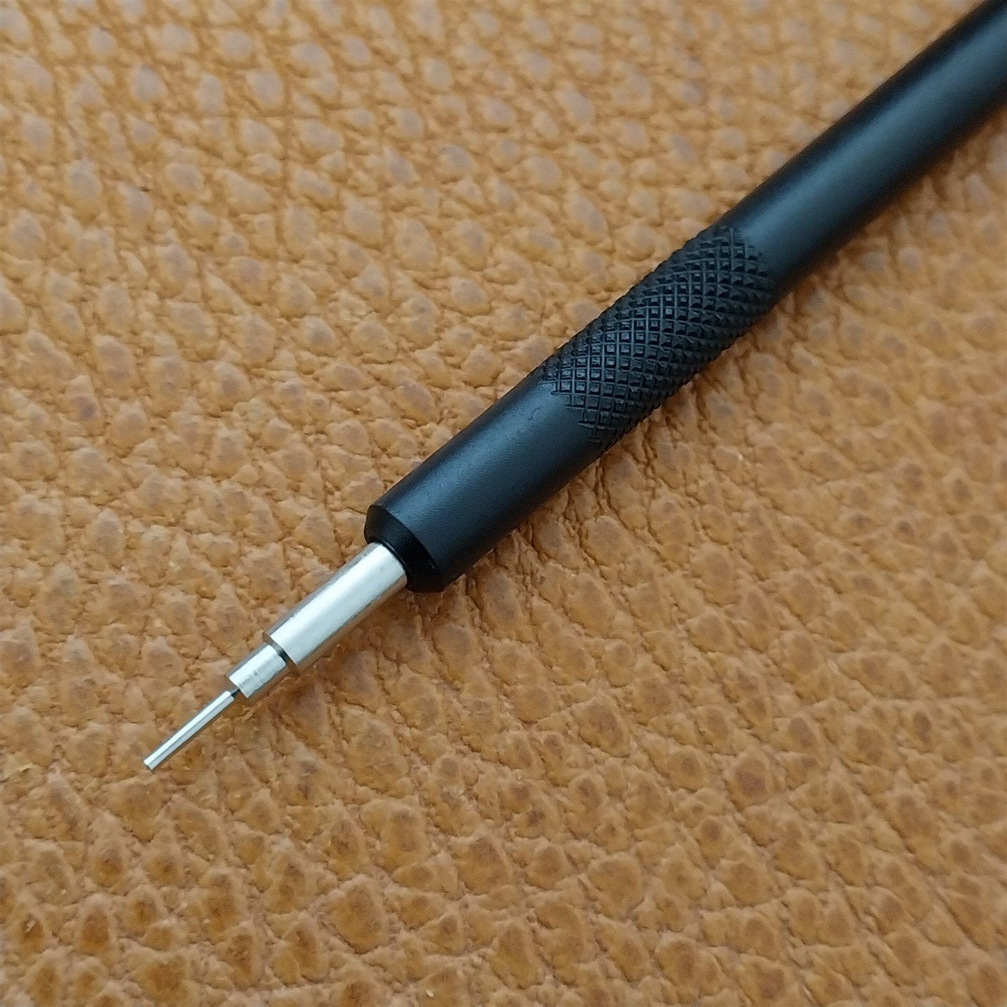 5.25" Black Anodized Aluminum Spring Bar Tool