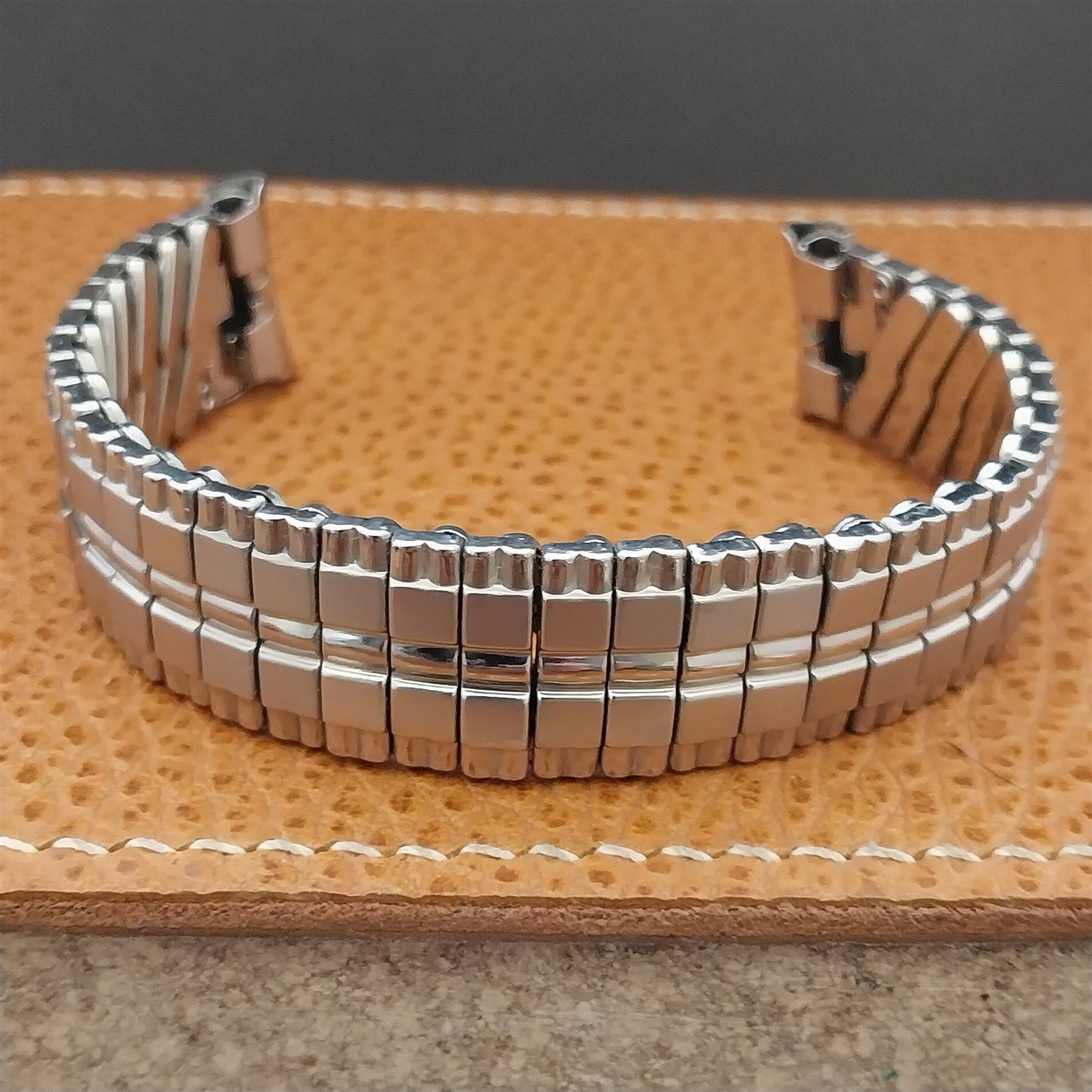 1960s Baldwin 17mm Stainless Steel Classic Expansion Unused Vintage Watch Band