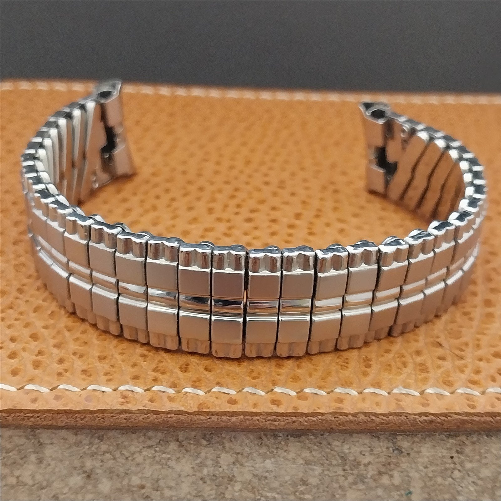 1960s Baldwin 17mm Stainless Steel Classic Expansion Unused Vintage Watch Band