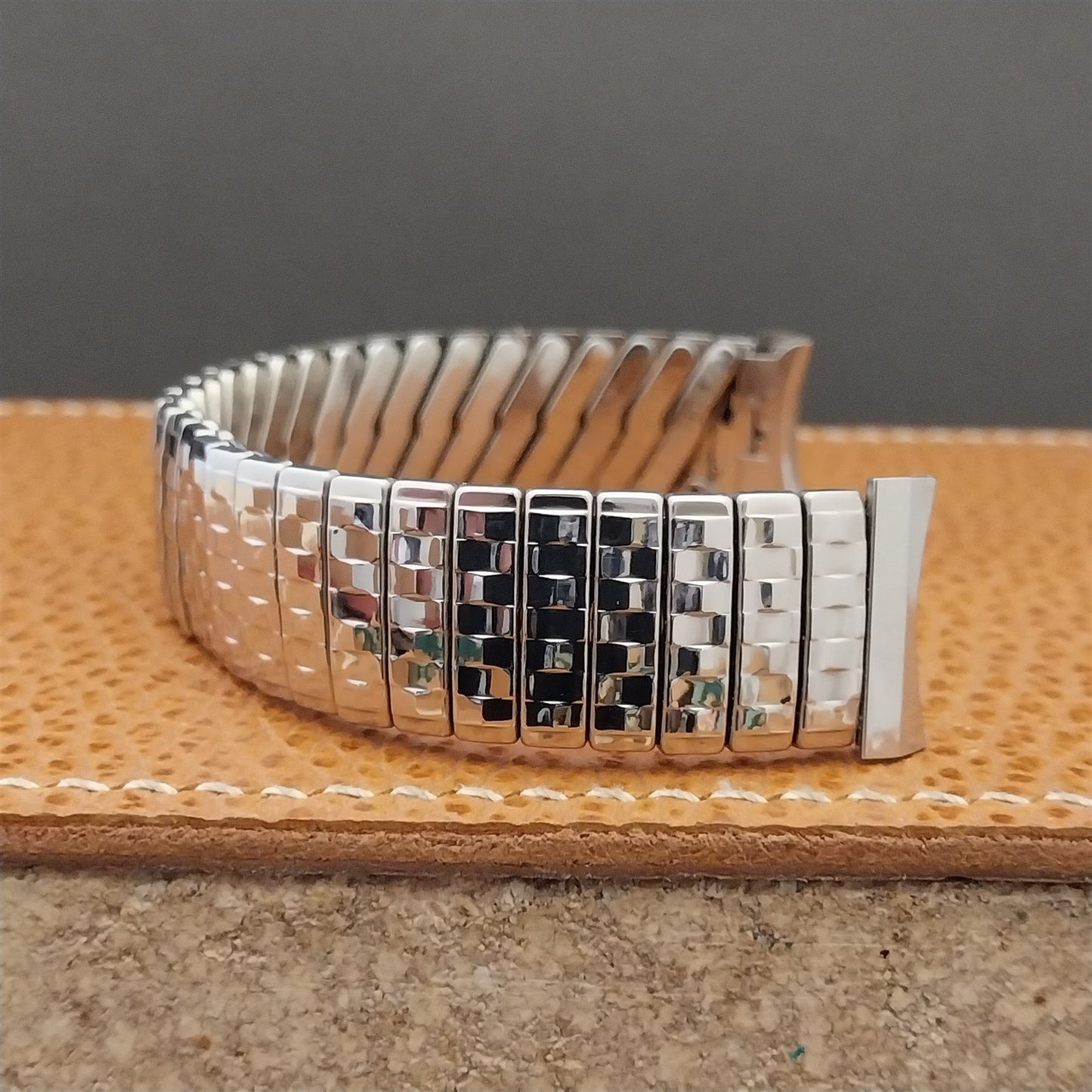 Vintage 16mm 17mm 17.2m 60s Baldwin Stainless Classic Stretch Unused Watch Band