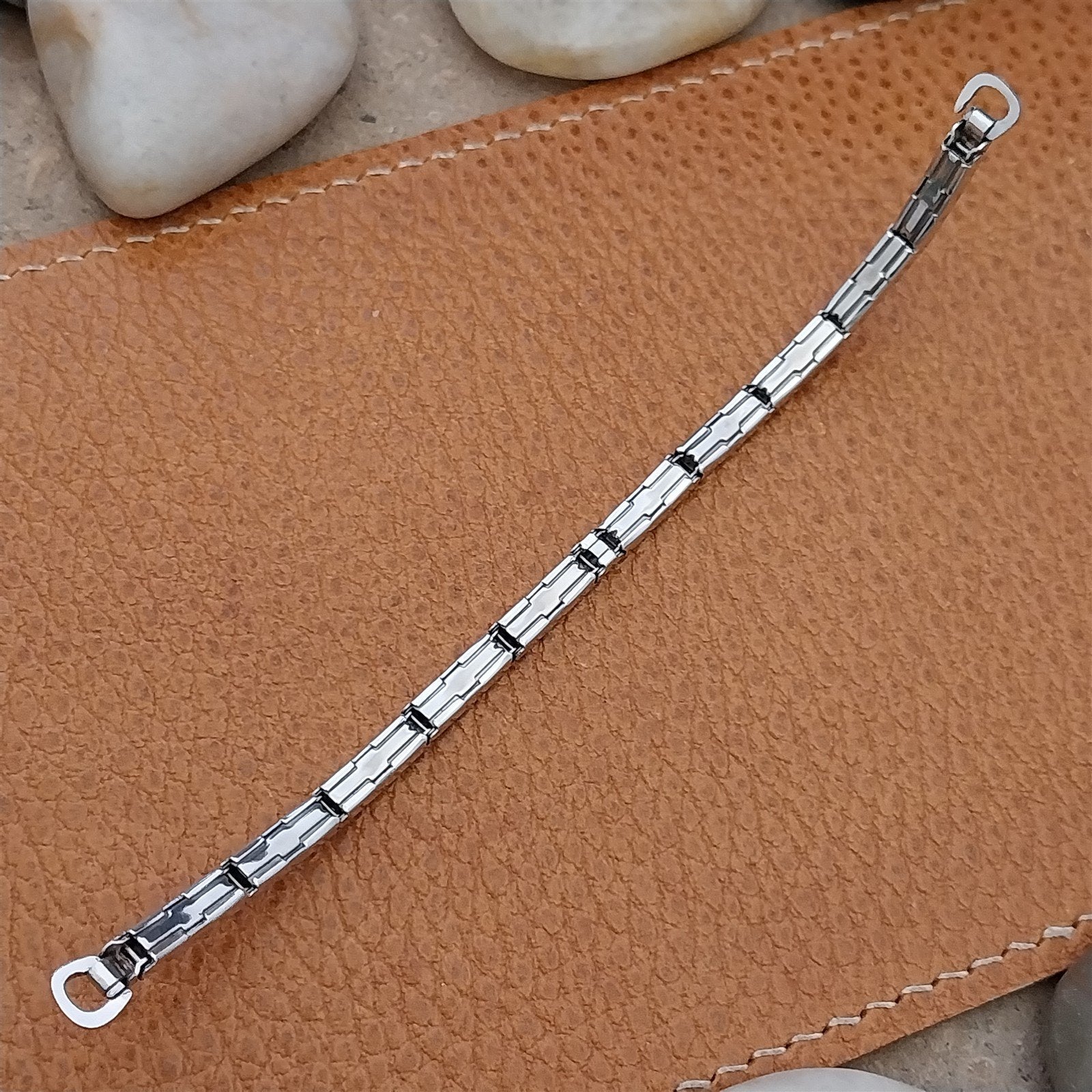 Ladies White Gold-Fill Kreisler Single Lug 1950s Vintage Cocktail Watch Band