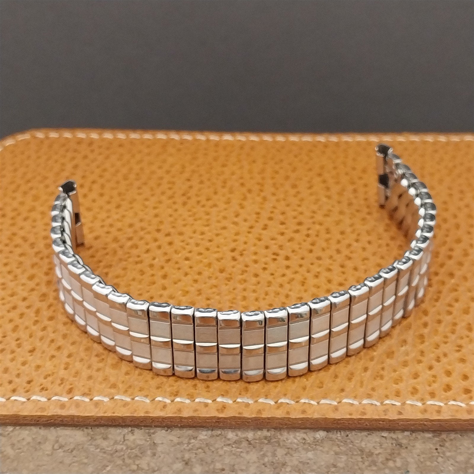 Eton Vintage 17.3mm 17mm 16mm Stainless Steel Expansion Unused 1950s Watch Band