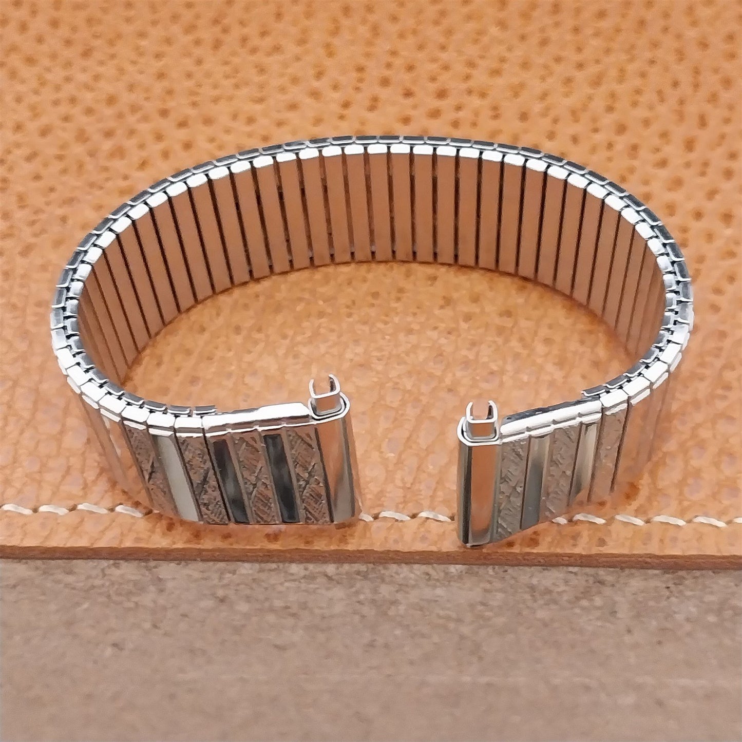 Vintage 18mm 20mm Stainless Steel Speidel Thinline 70s Flared Unused Watch Band