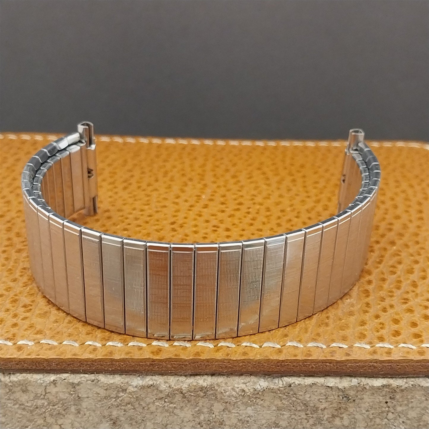 Speidel USA Wide Stainless Steel Expansion 22mm 20mm 19mm nos Vintage Watch Band