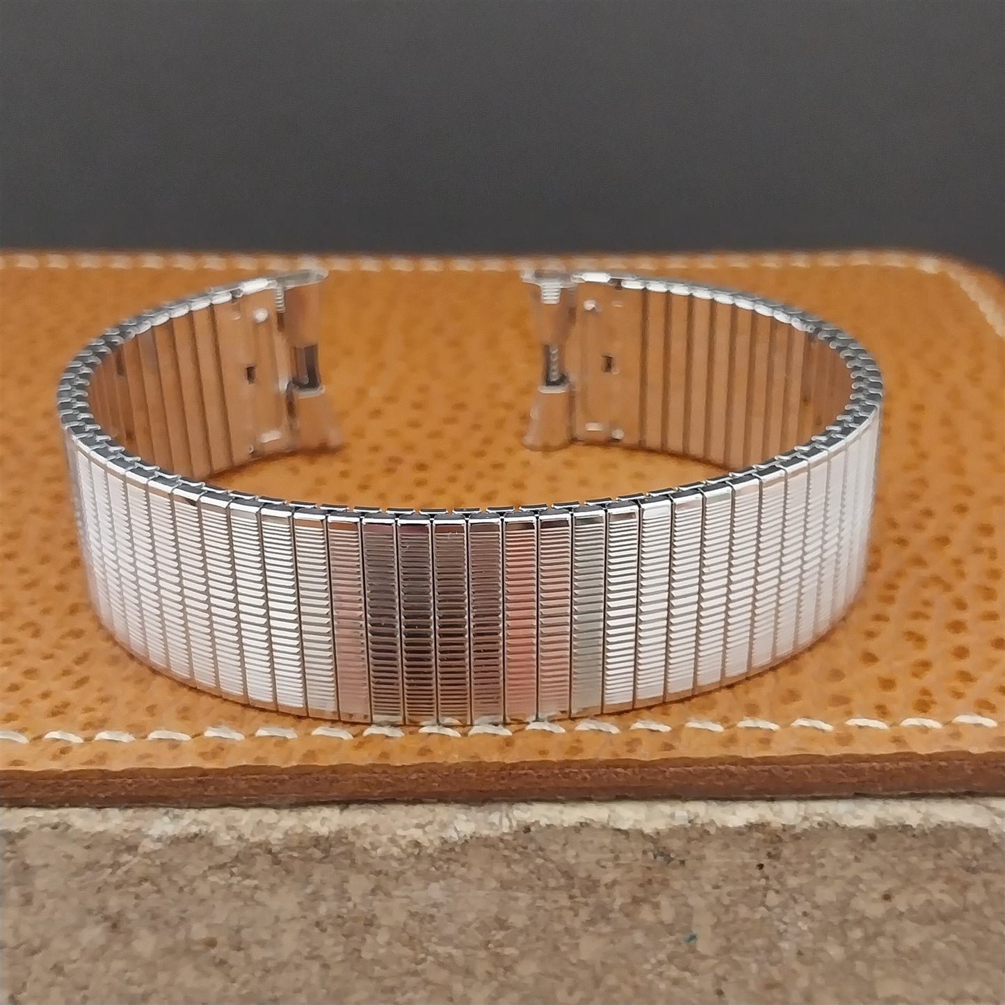 Vintage White Gold-Filled Classic Speidel Thinline Long 17.2mm Unused Watch Band