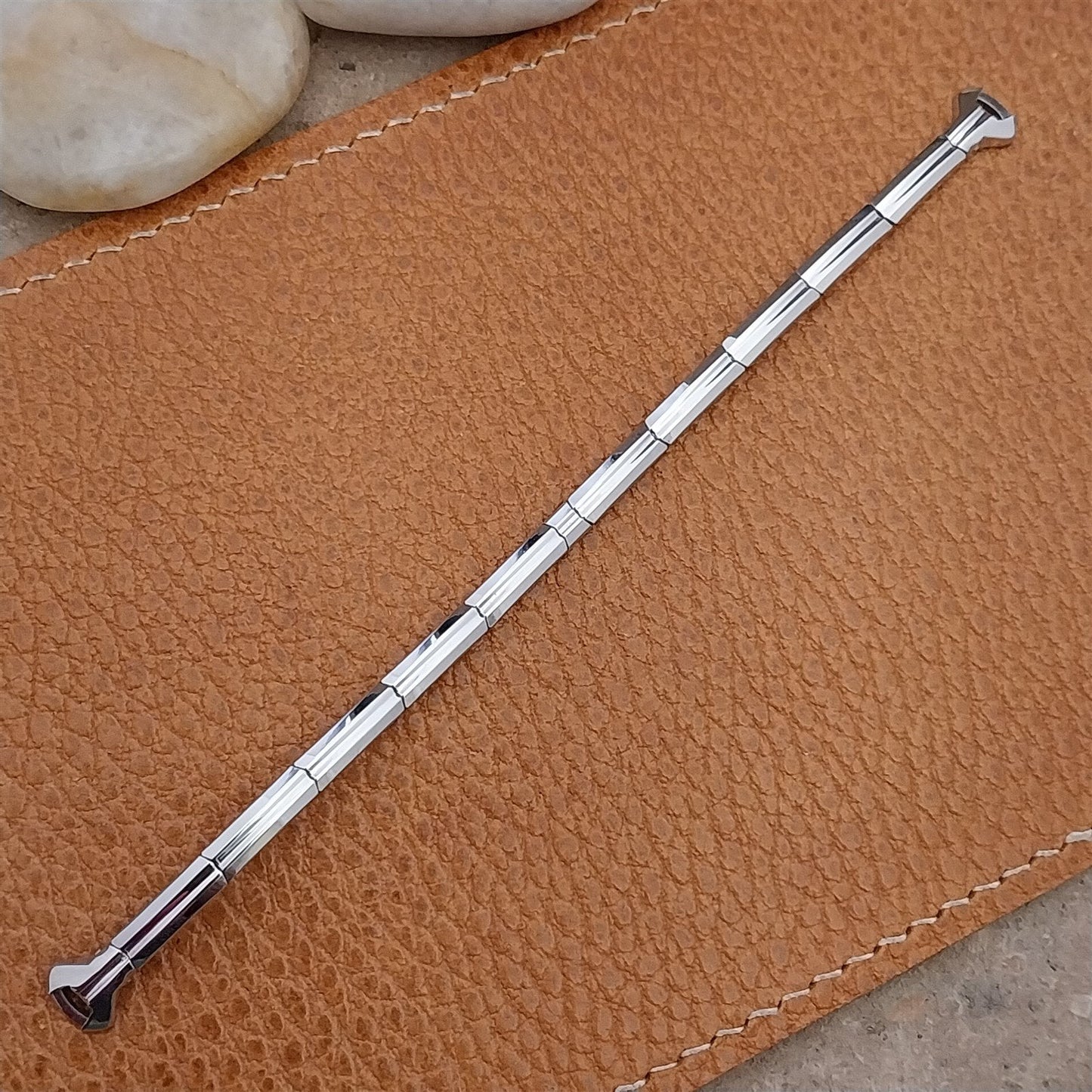 Ladies White Gold-Fill Kreisler Single Lug 1950s Vintage Cocktail Watch Band