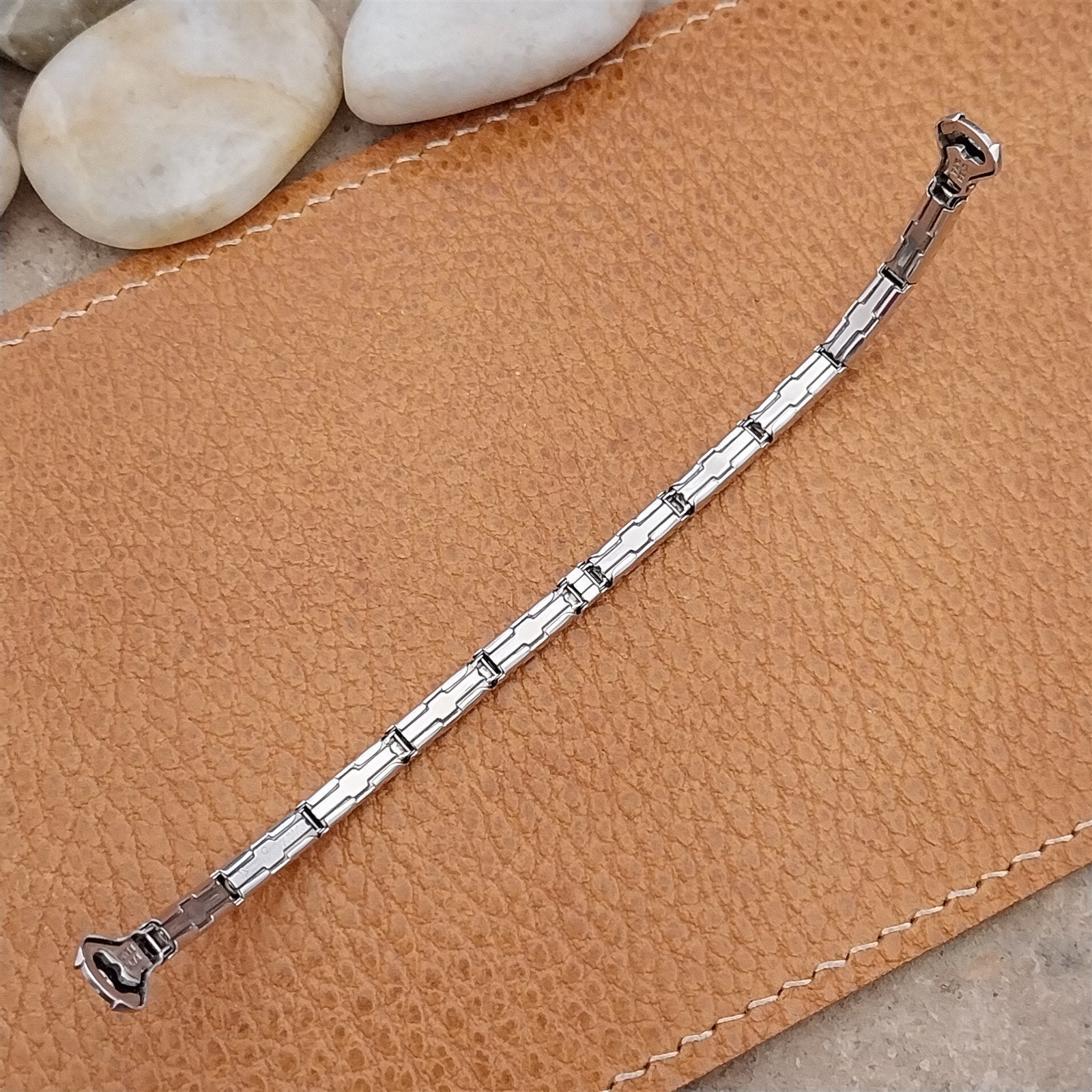 Ladies White Gold-Fill Kreisler Single Lug 1950s Vintage Cocktail Watch Band