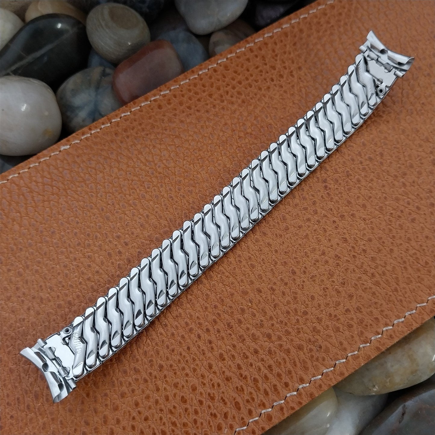 17.2mm Kreisler Stainless Steel Expansion 1960s Vintage Watch Band