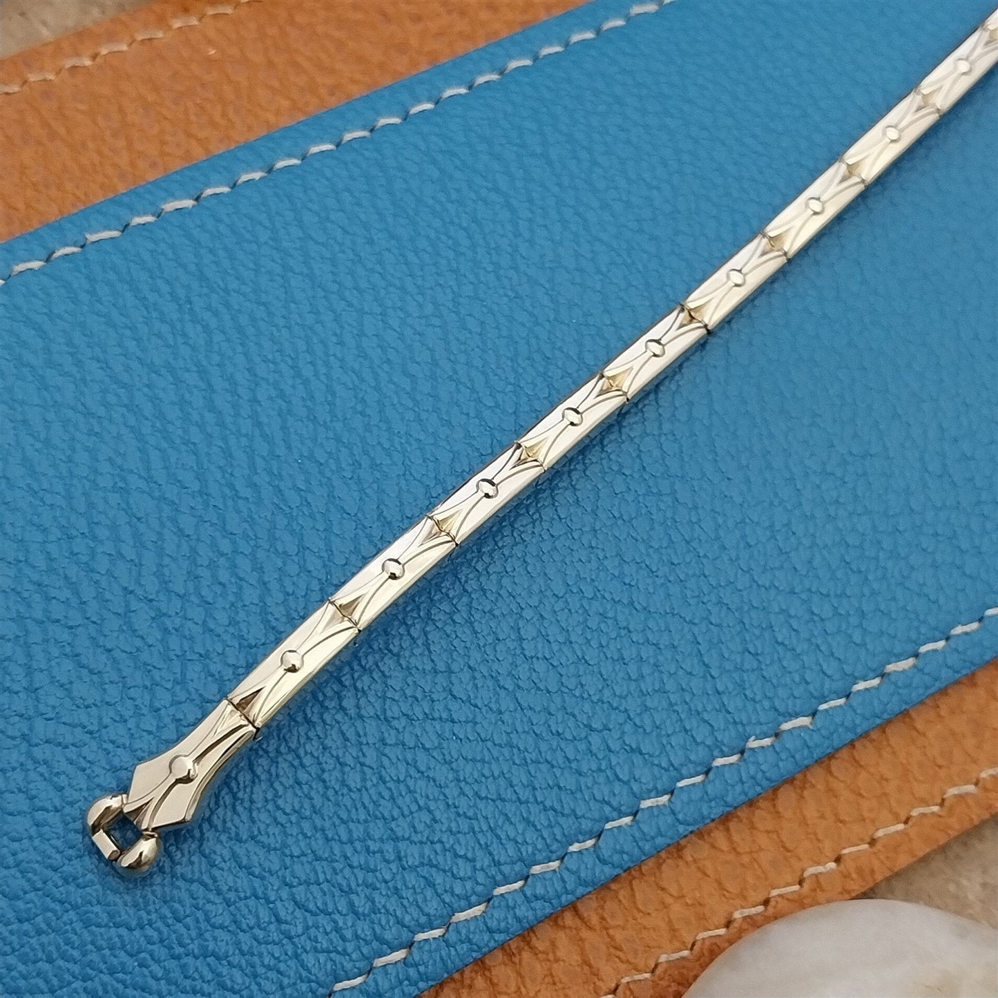 Vintage 1950s Flexlet LaParee Yellow Gold-Filled Ladies Expansion Watch Band