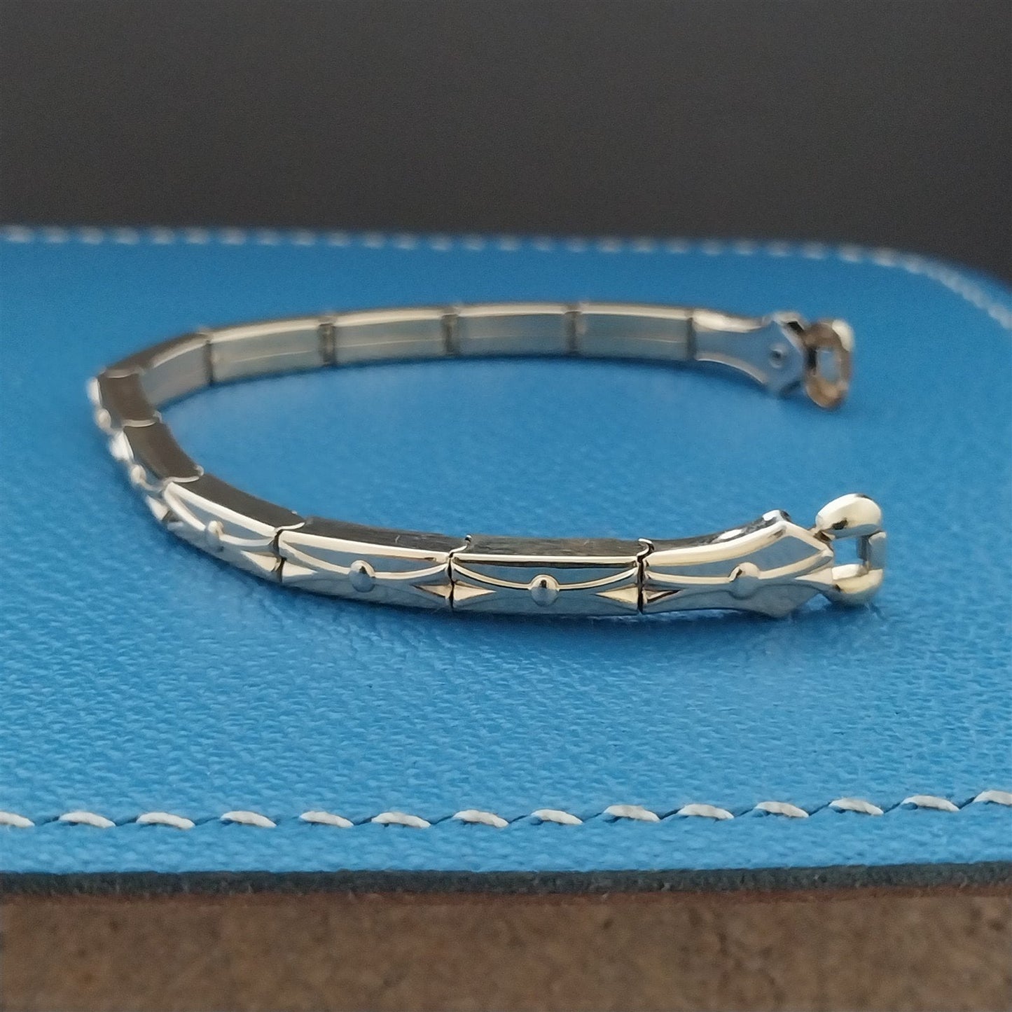 Vintage 1950s Flexlet LaParee Yellow Gold-Filled Ladies Expansion Watch Band