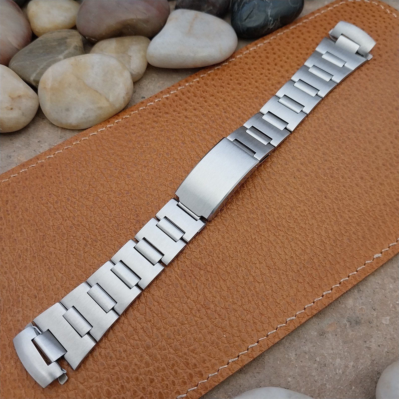 19mm Bear Stainless Steel Classic H-Link Unused Vintage Watch Band