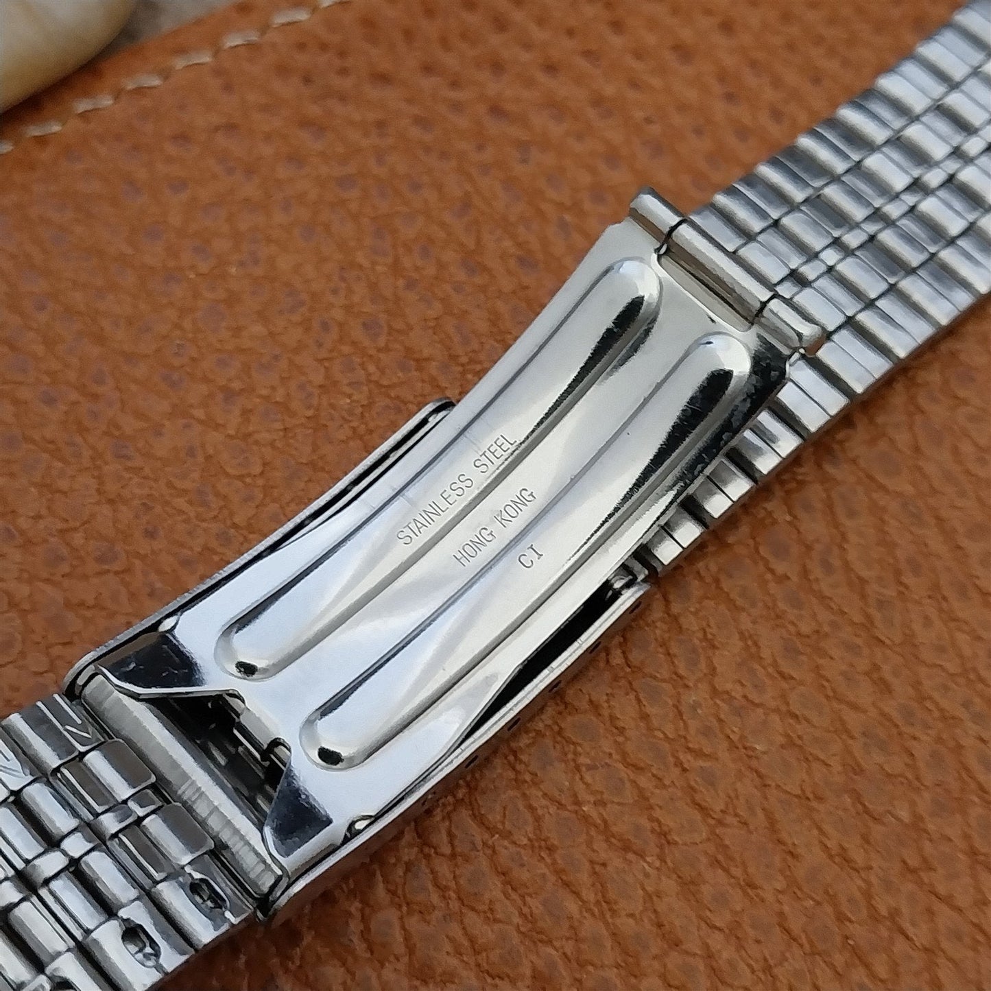 Vintage 18mm 2836H Classic Stainless Steel Flared nos Unused Watch Band