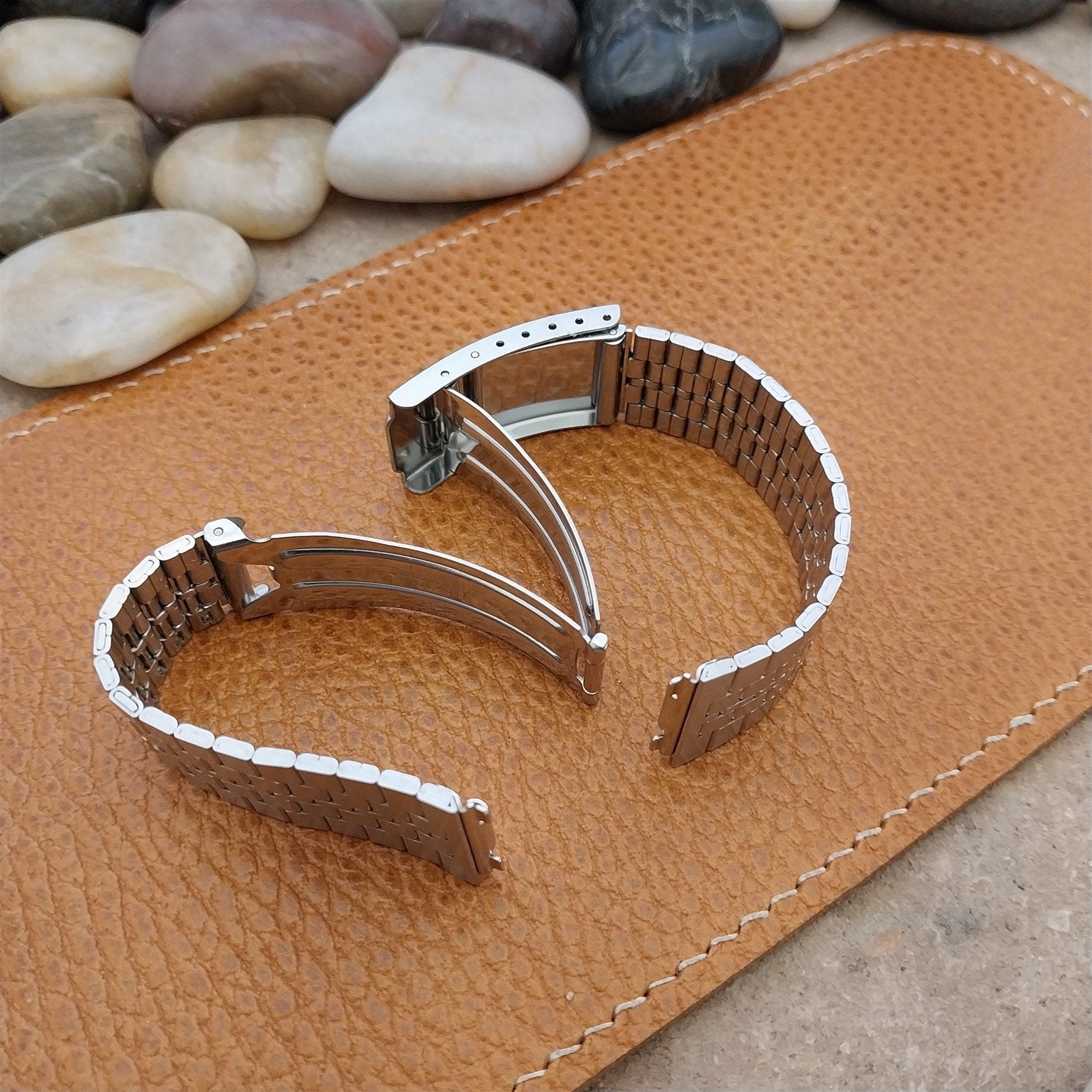 Vintage 18mm 2836H Classic Stainless Steel Flared nos Unused Watch Band