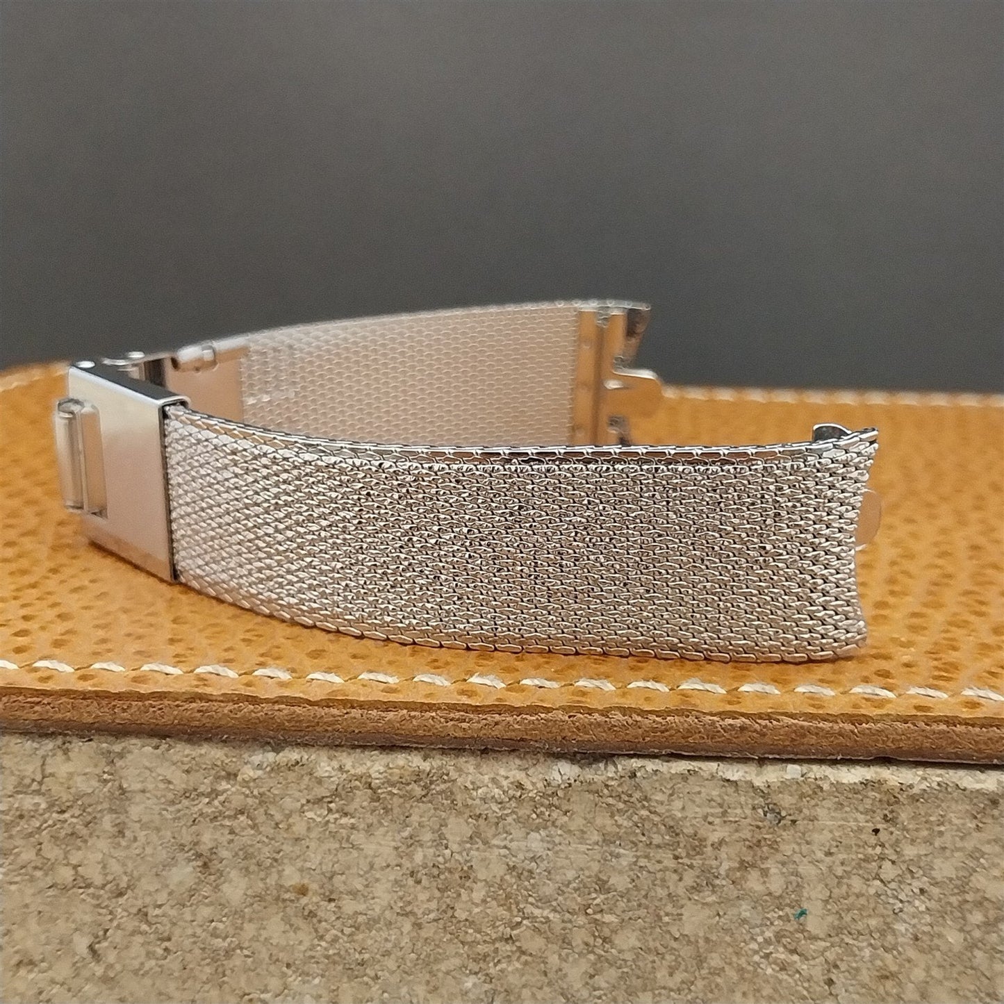 Vintage 1960s 17.2mm Stainless Mesh Kreisler Short Unused Classic Watch Band