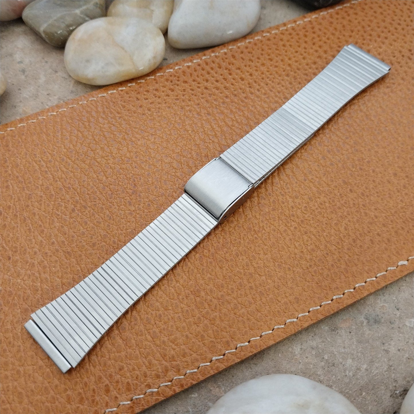 Vintage 18mm Stainless Steel Classic Flared Unused Watch Band