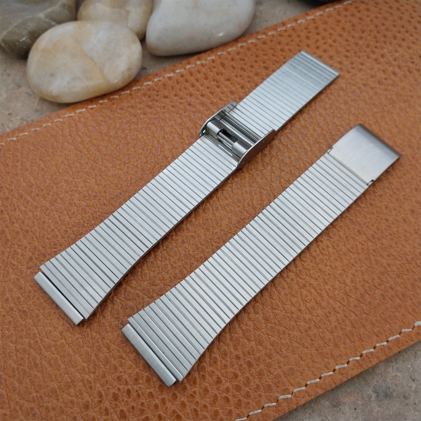 Vintage 18mm Stainless Steel Classic Flared Unused Watch Band