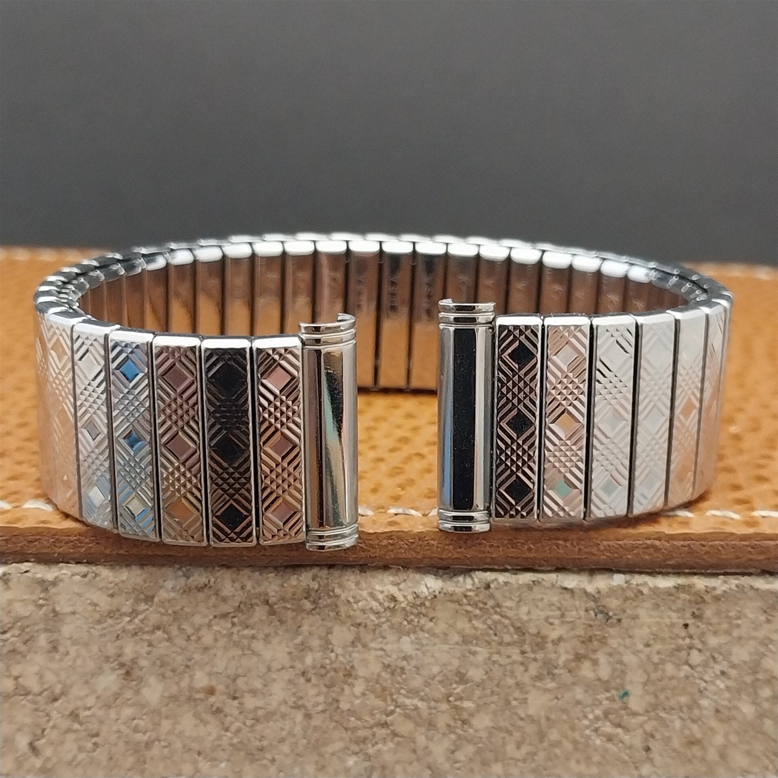 Long Kreisler 19mm 18mm 17mm Stainless Classic Stretch NOS Vintage Watch Band