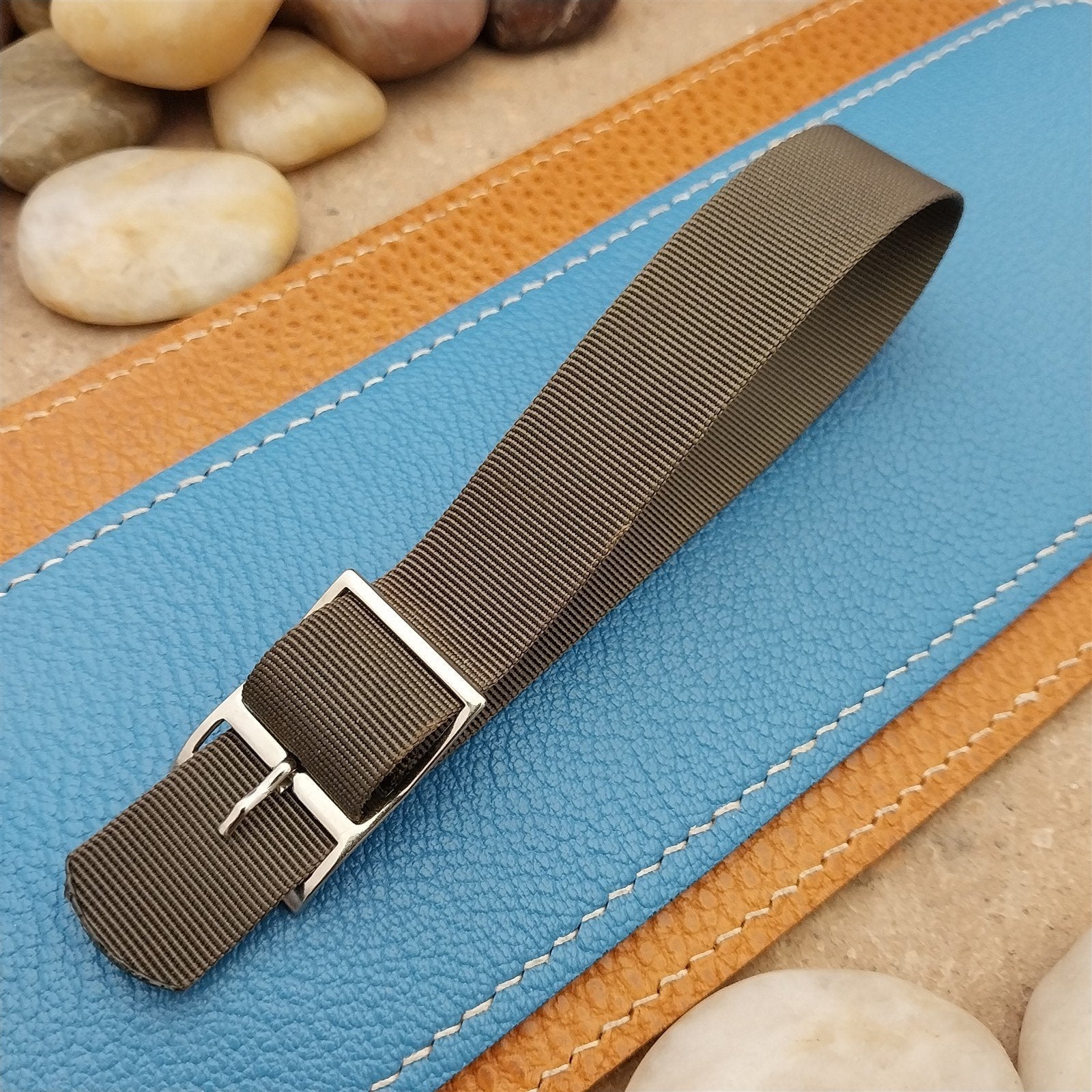 17mm Gray Nylon Single Pass Unused nos Classic 1960s 1970s Vintage Watch Band