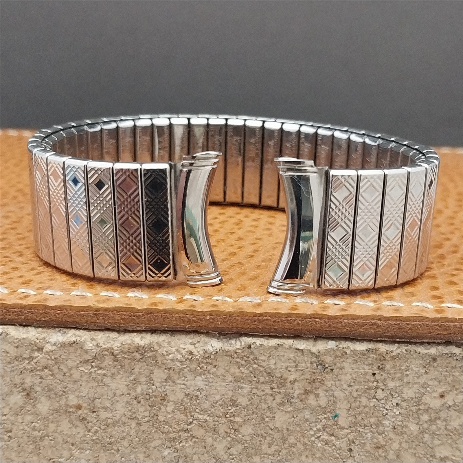 Vintage Long Kreisler 19mm 18mm 17mm Stainless Steel NOS Unused 1960s Watch Band