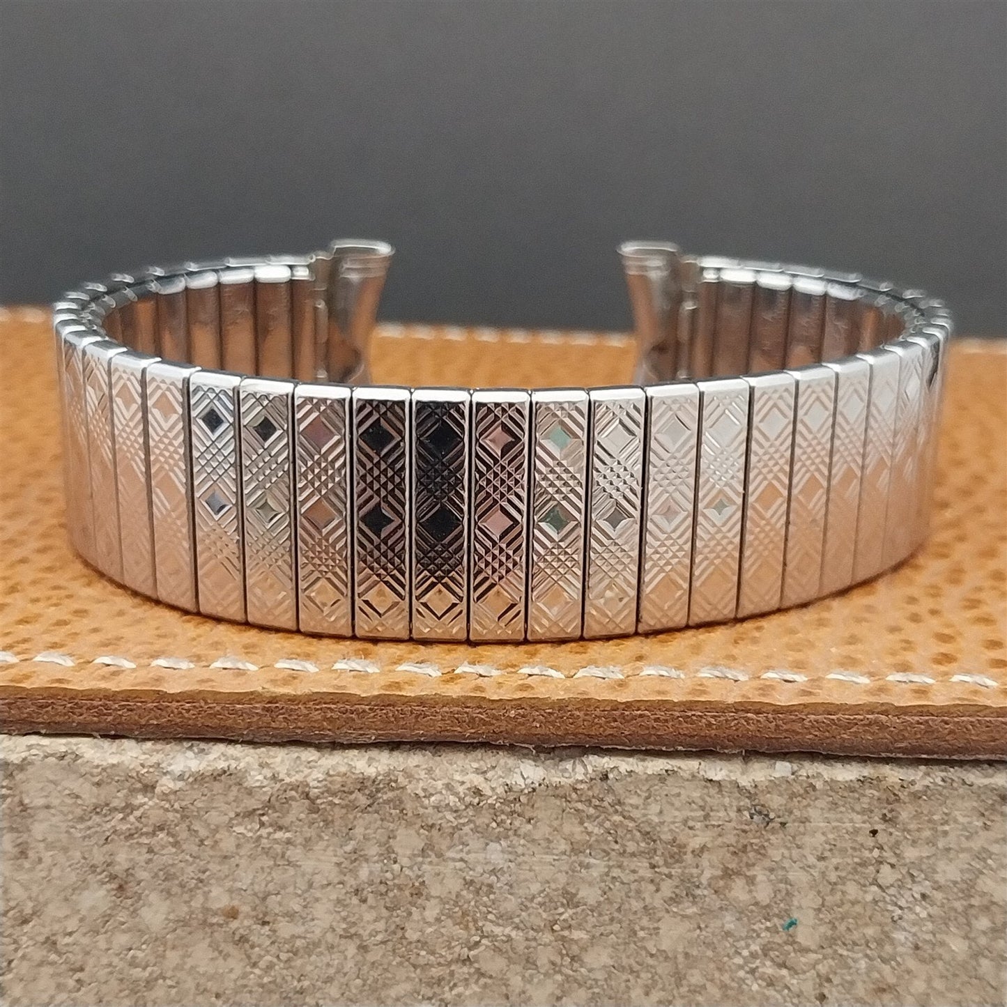 Vintage Long Kreisler 19mm 18mm 17mm Stainless Steel NOS Unused 1960s Watch Band