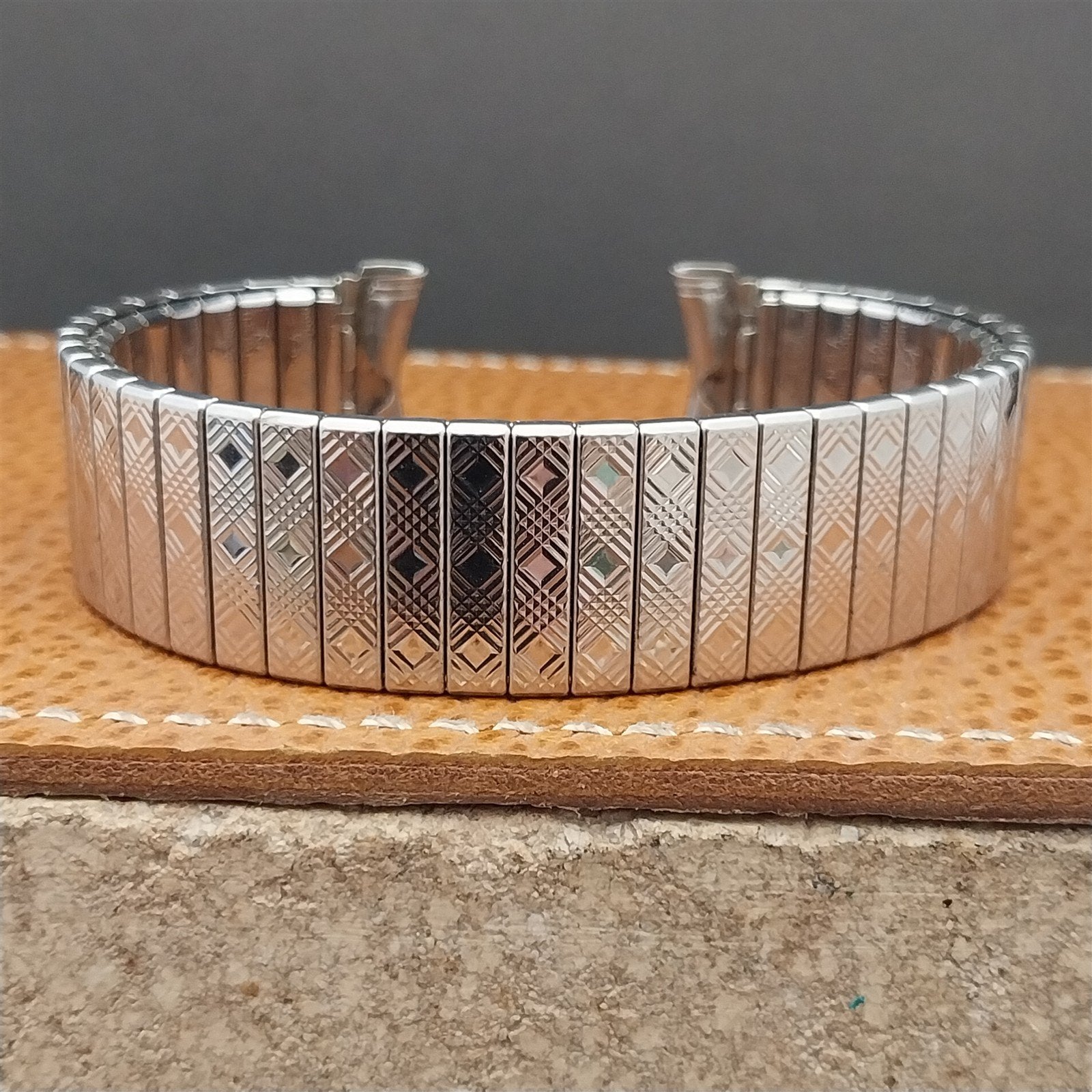 Vintage Long Kreisler 19mm 18mm 17mm Stainless Steel NOS Unused 1960s Watch Band